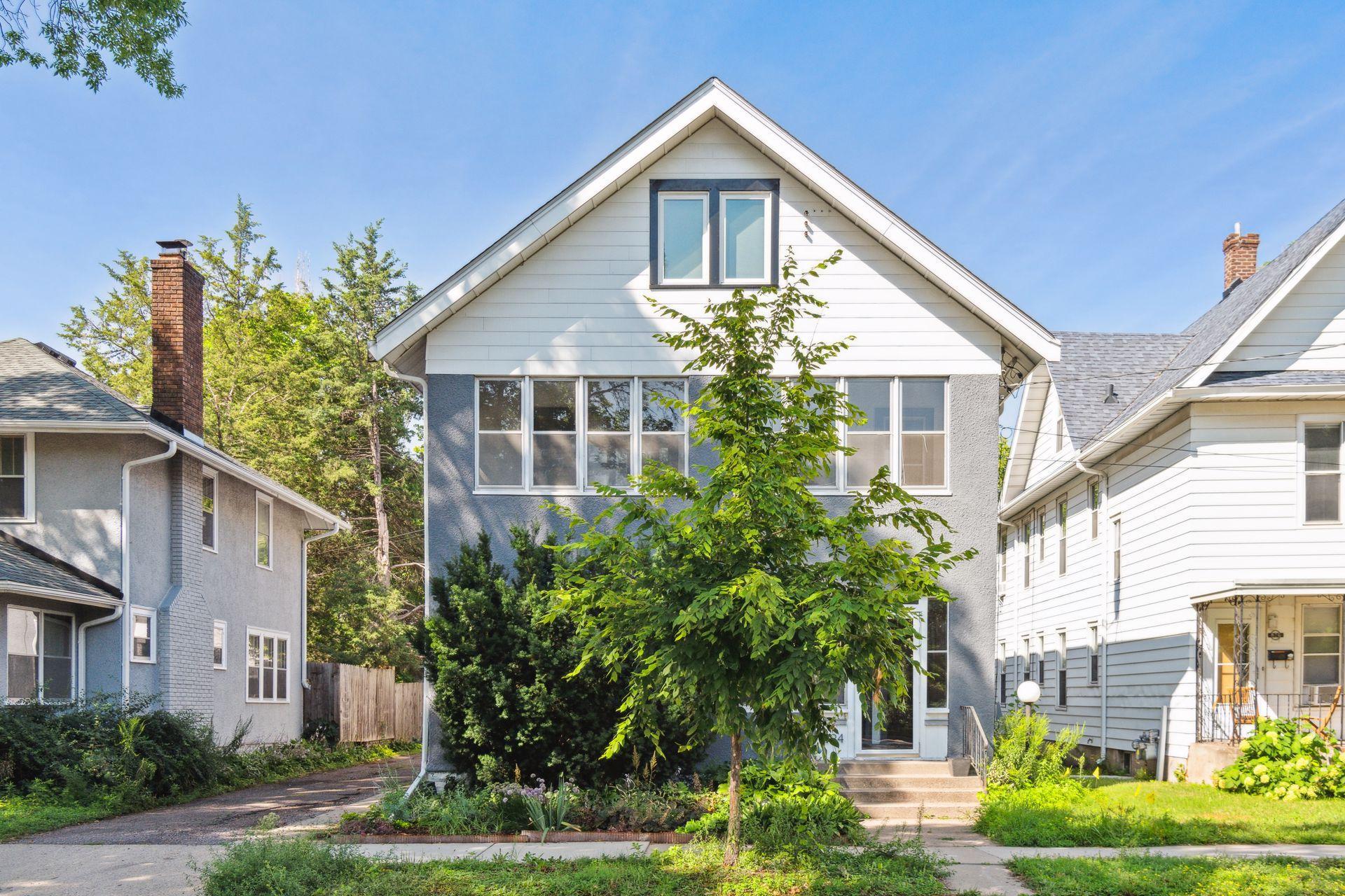 824 5th Street NE