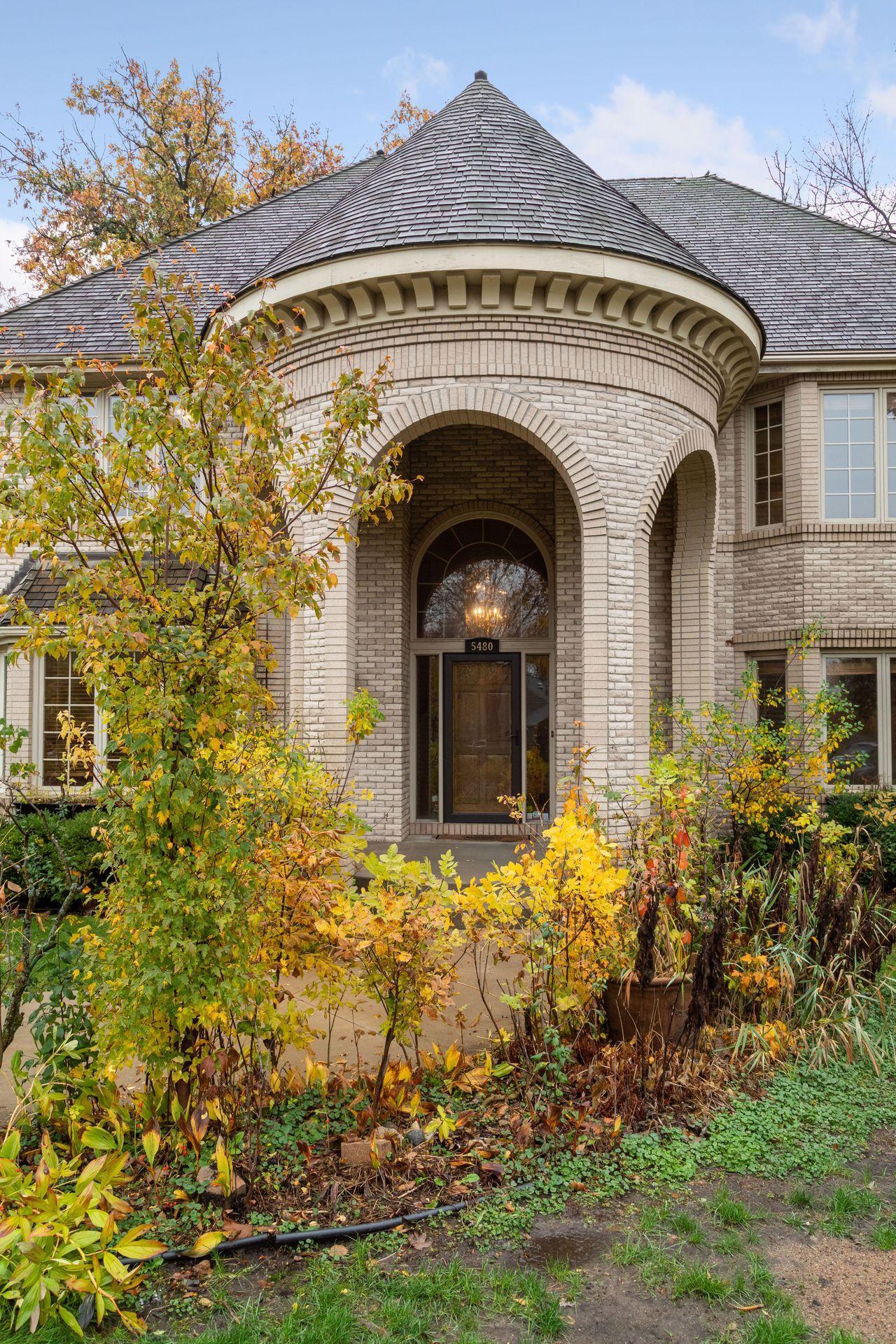 5480 Maple Ridge Court
