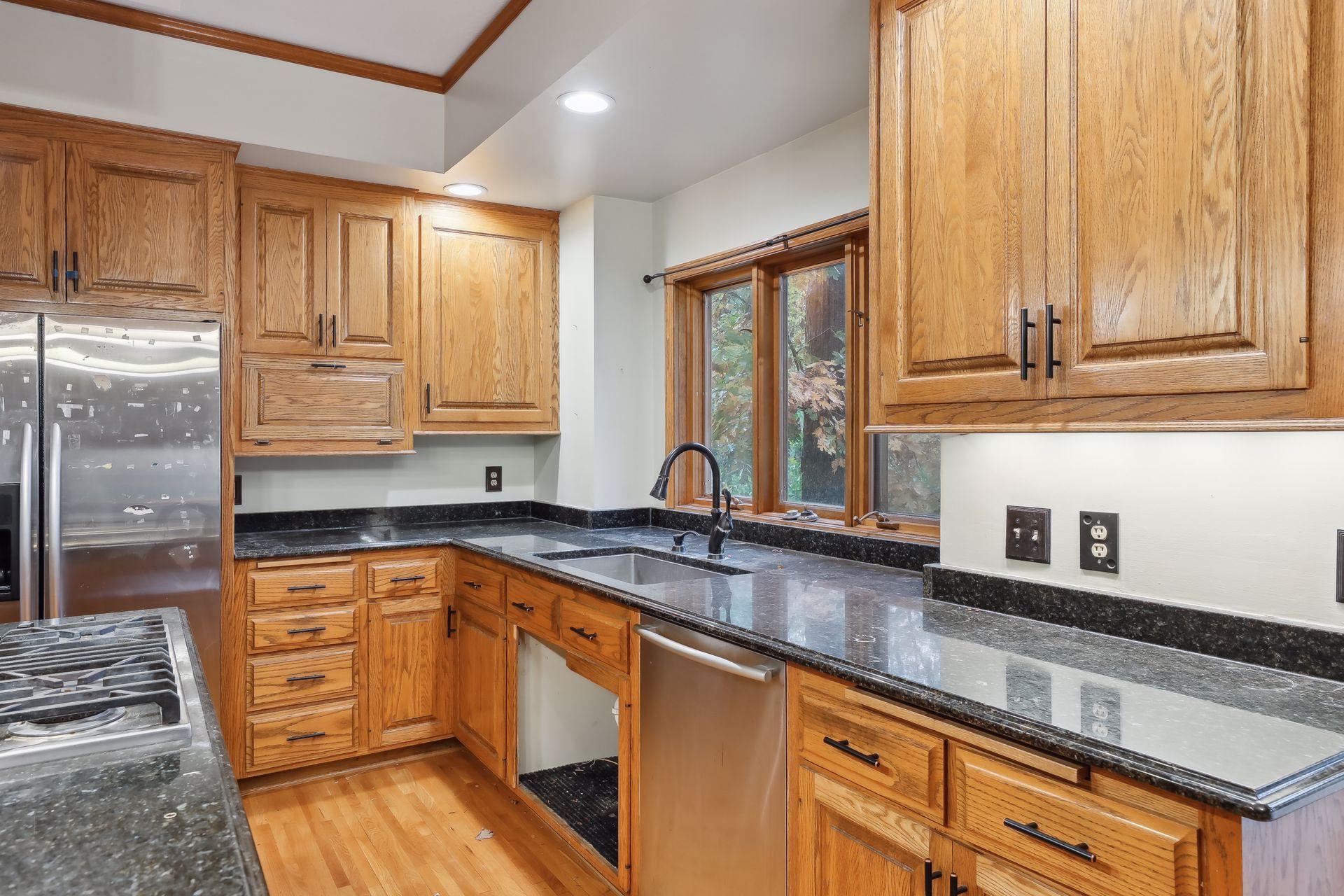 5480 Maple Ridge Court