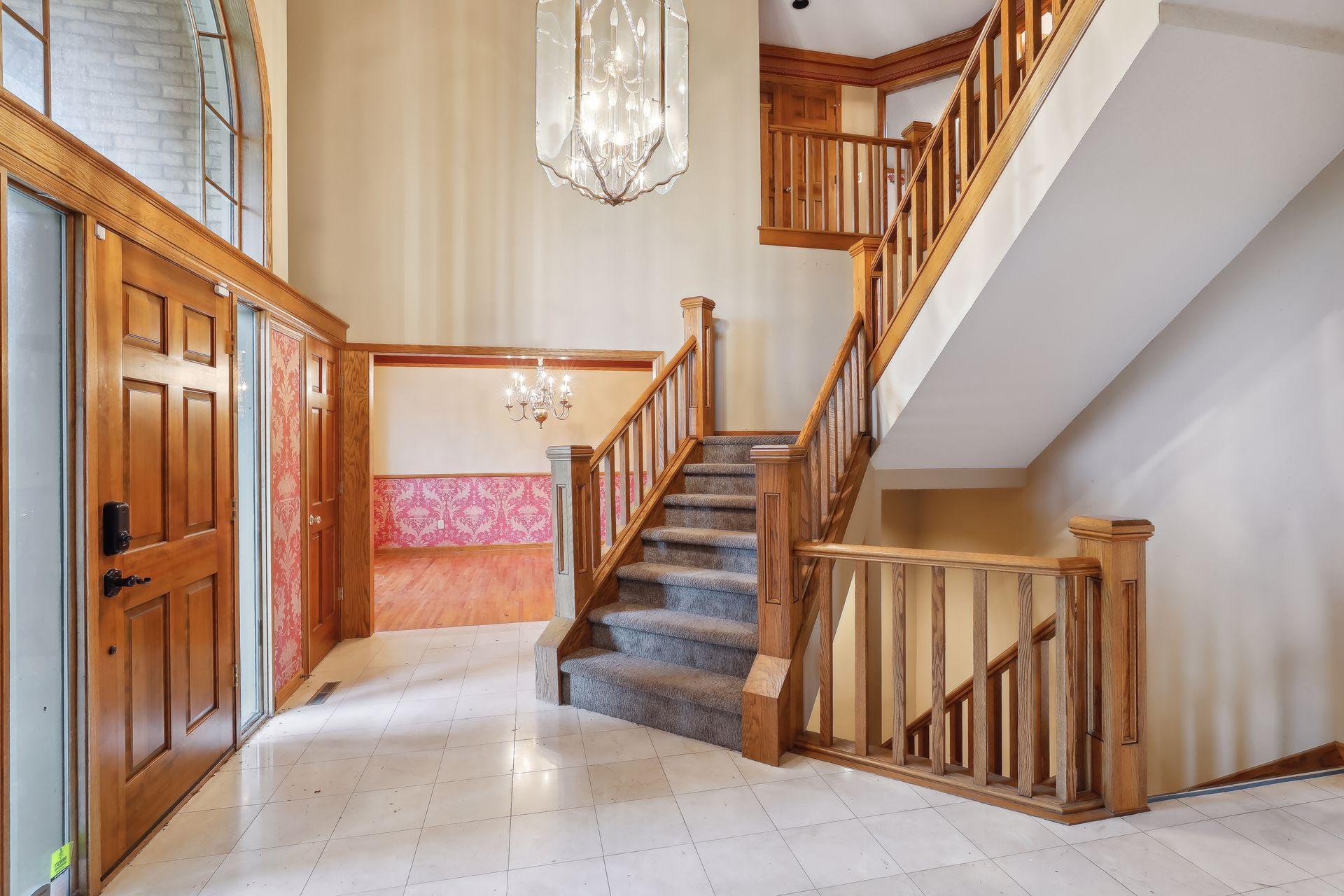 5480 Maple Ridge Court