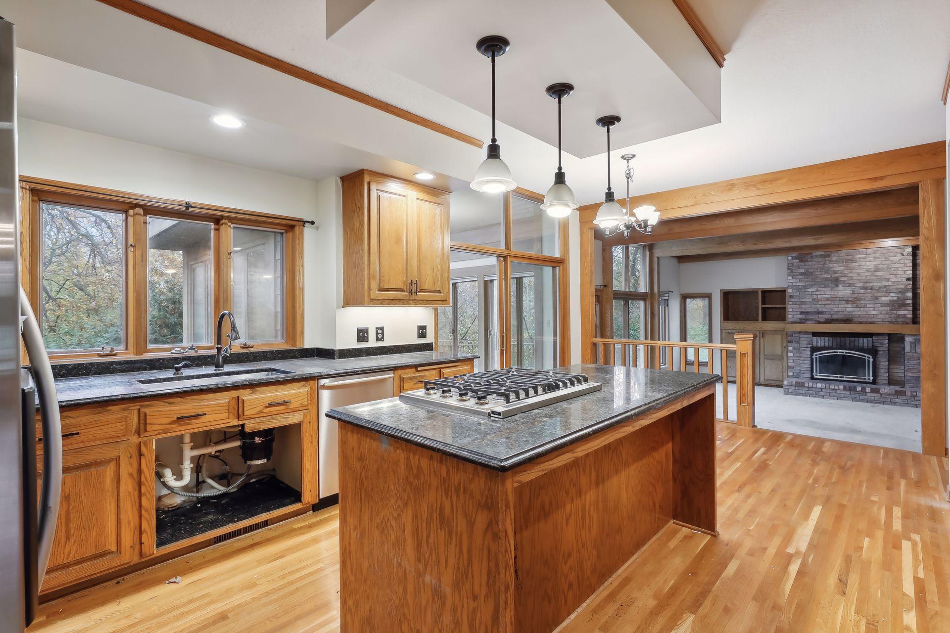 5480 Maple Ridge Court