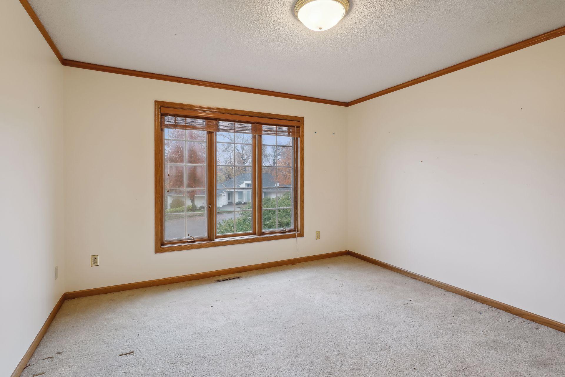 5480 Maple Ridge Court