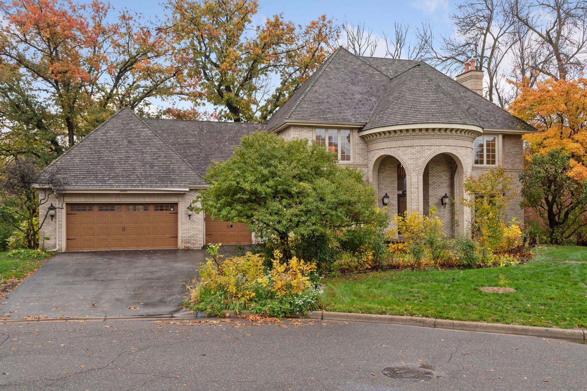 5480 Maple Ridge Court
