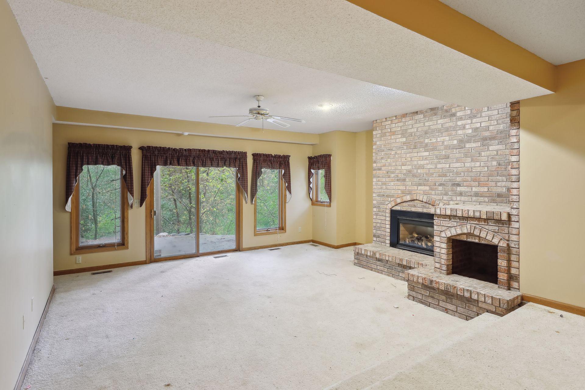5480 Maple Ridge Court