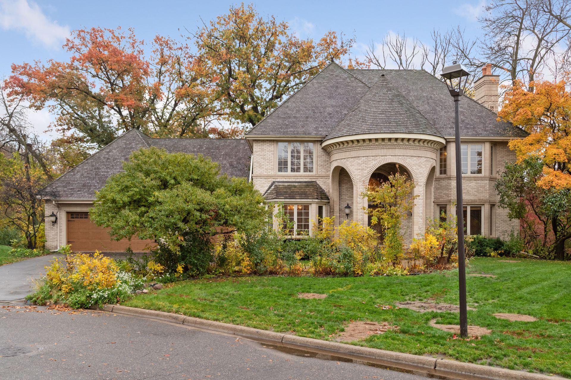 5480 Maple Ridge Court