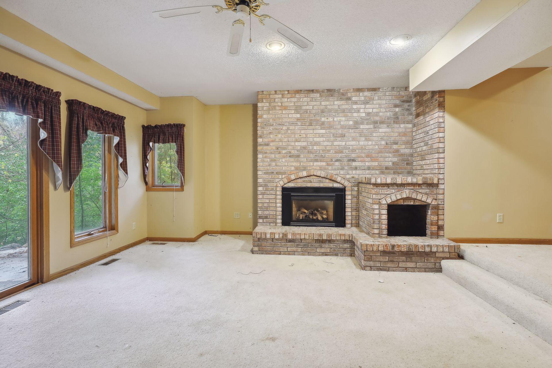 5480 Maple Ridge Court