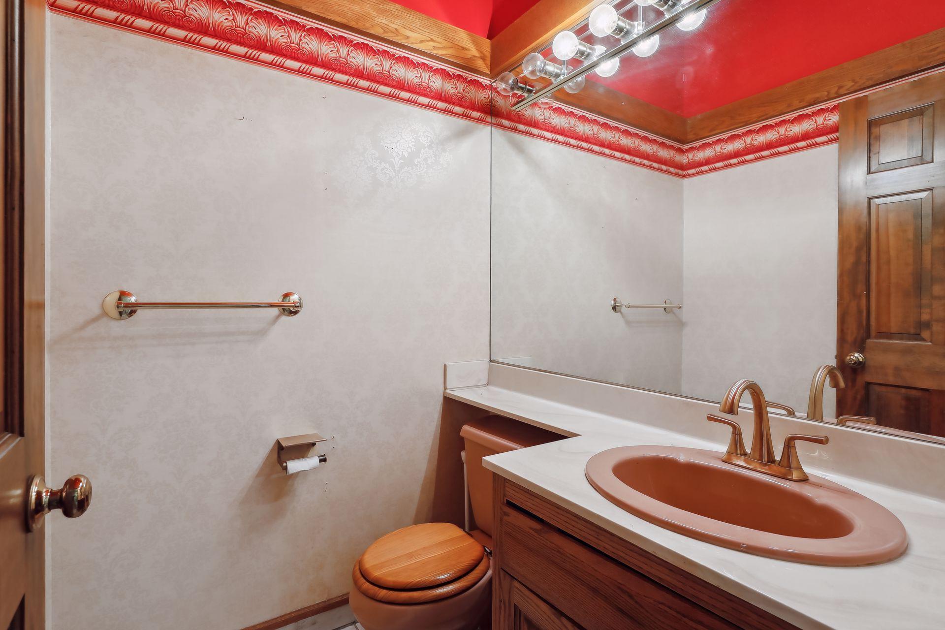 5480 Maple Ridge Court