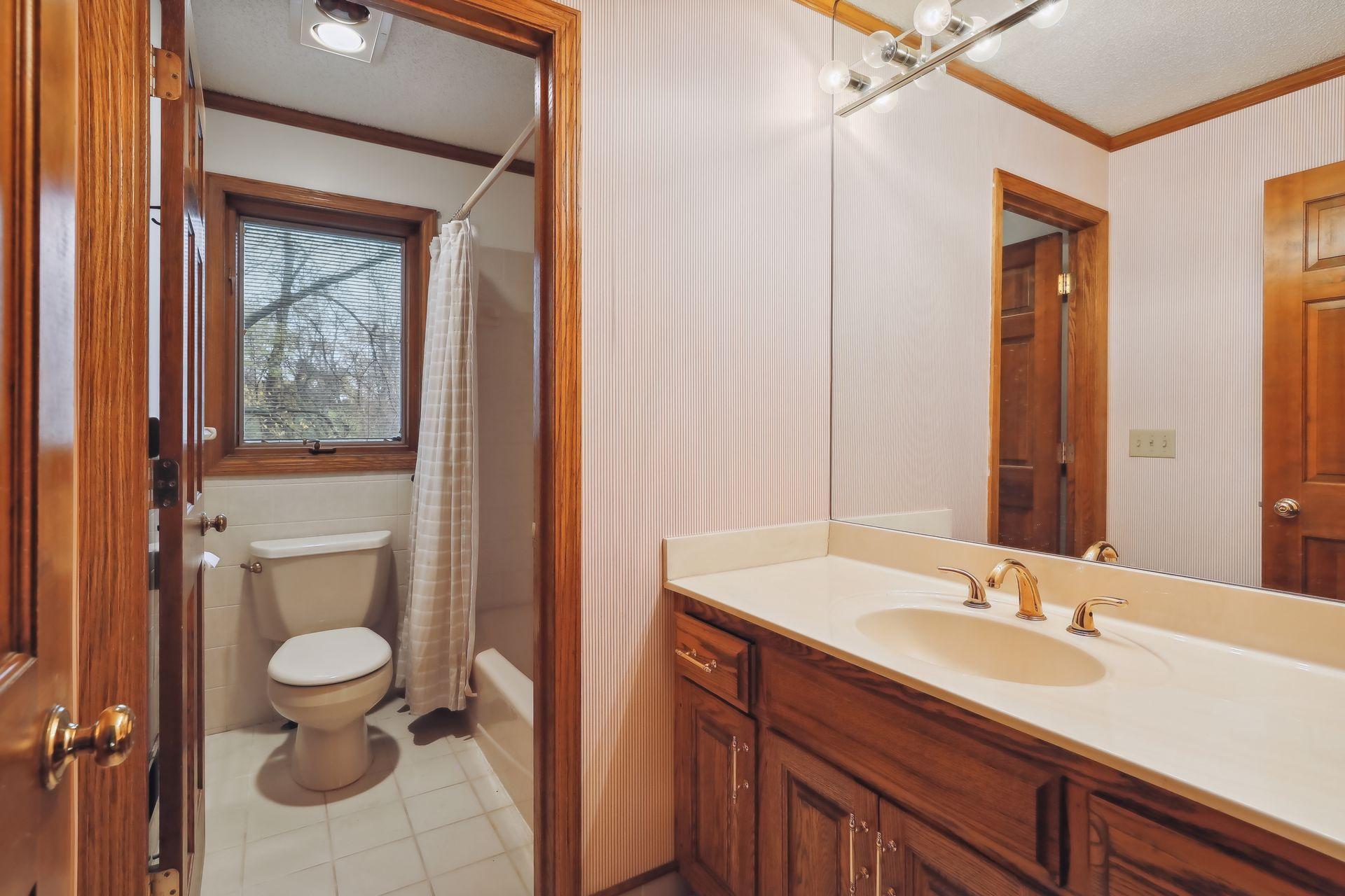5480 Maple Ridge Court
