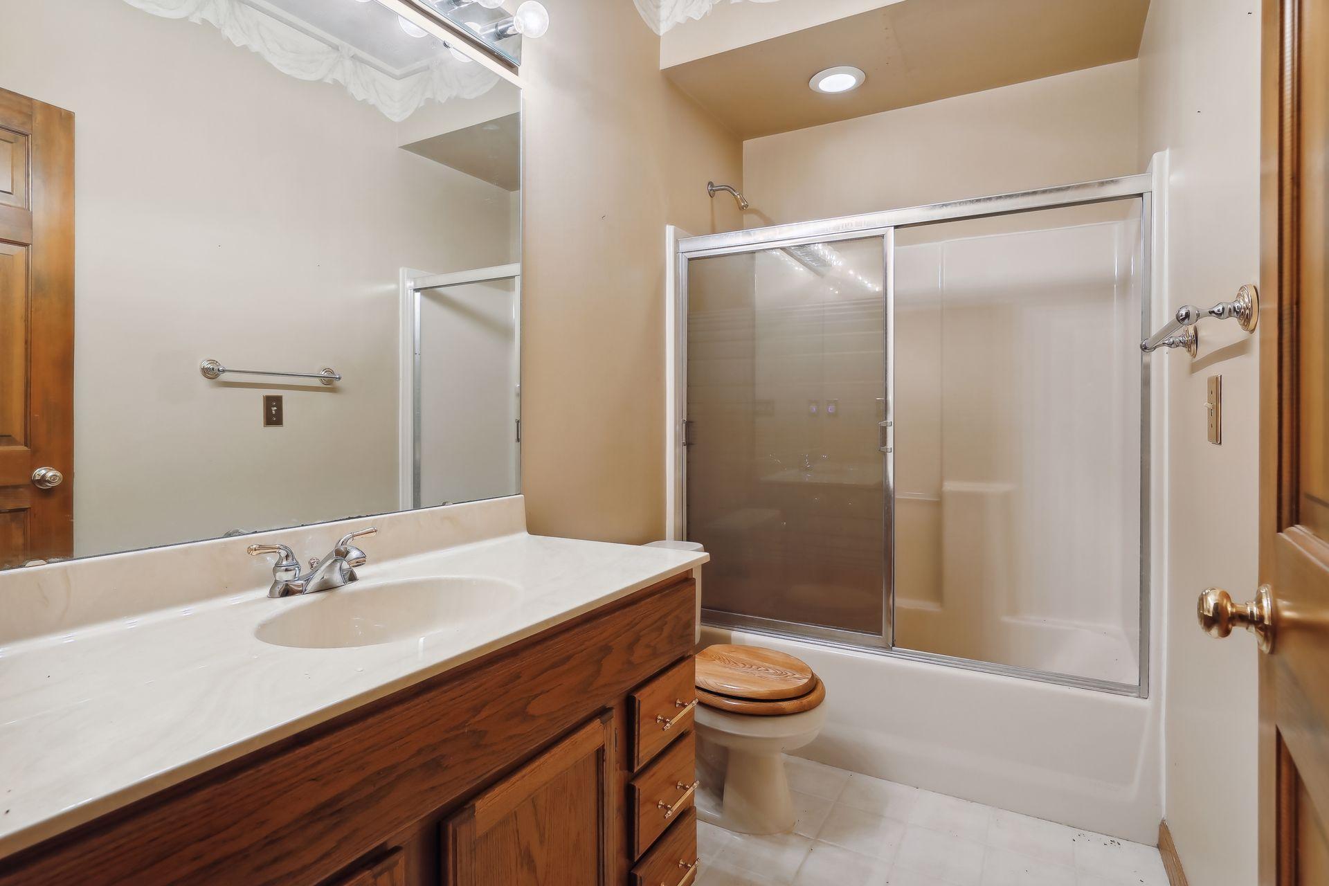 5480 Maple Ridge Court