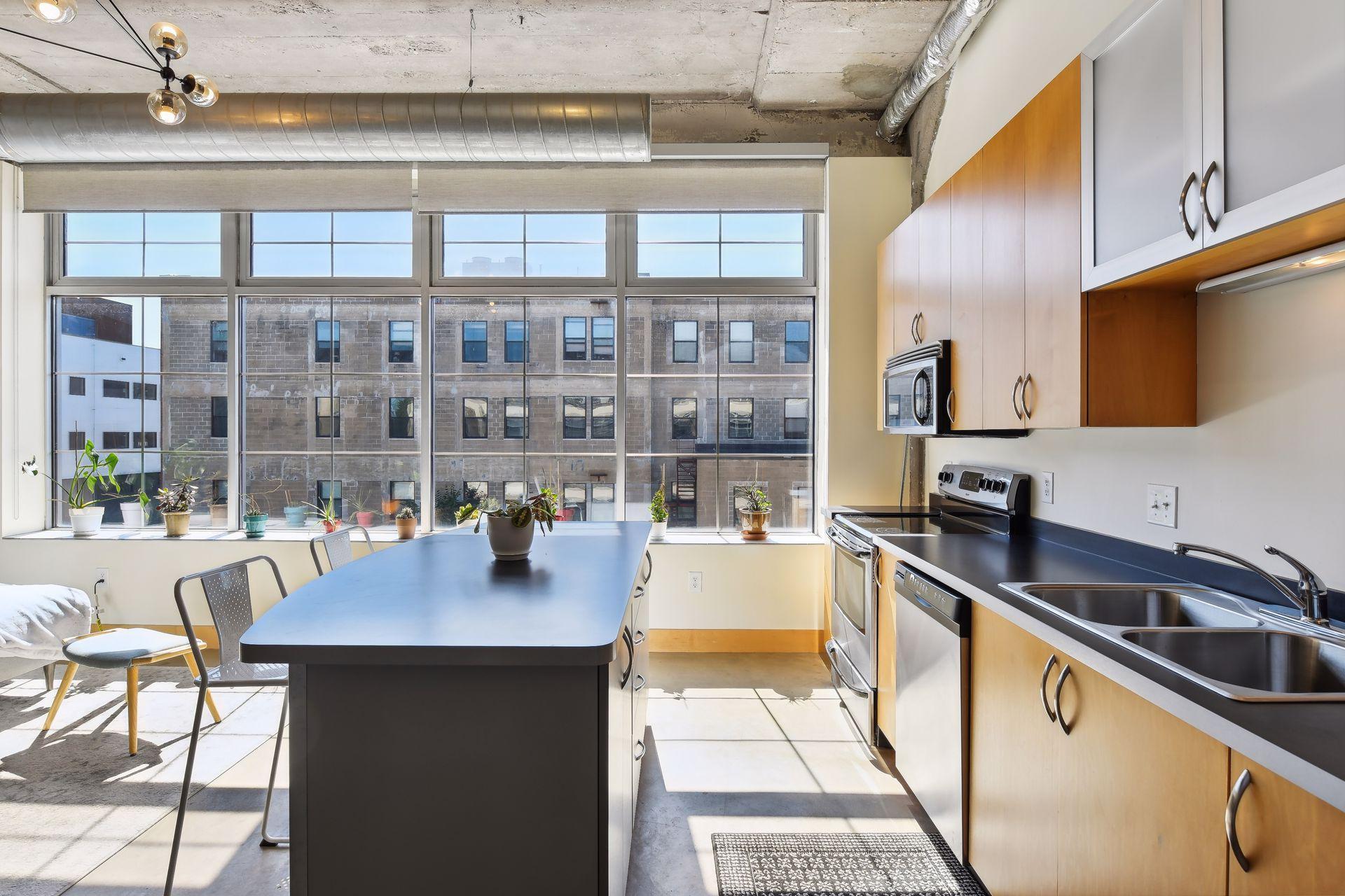 918 3rd Street N Unit: 302