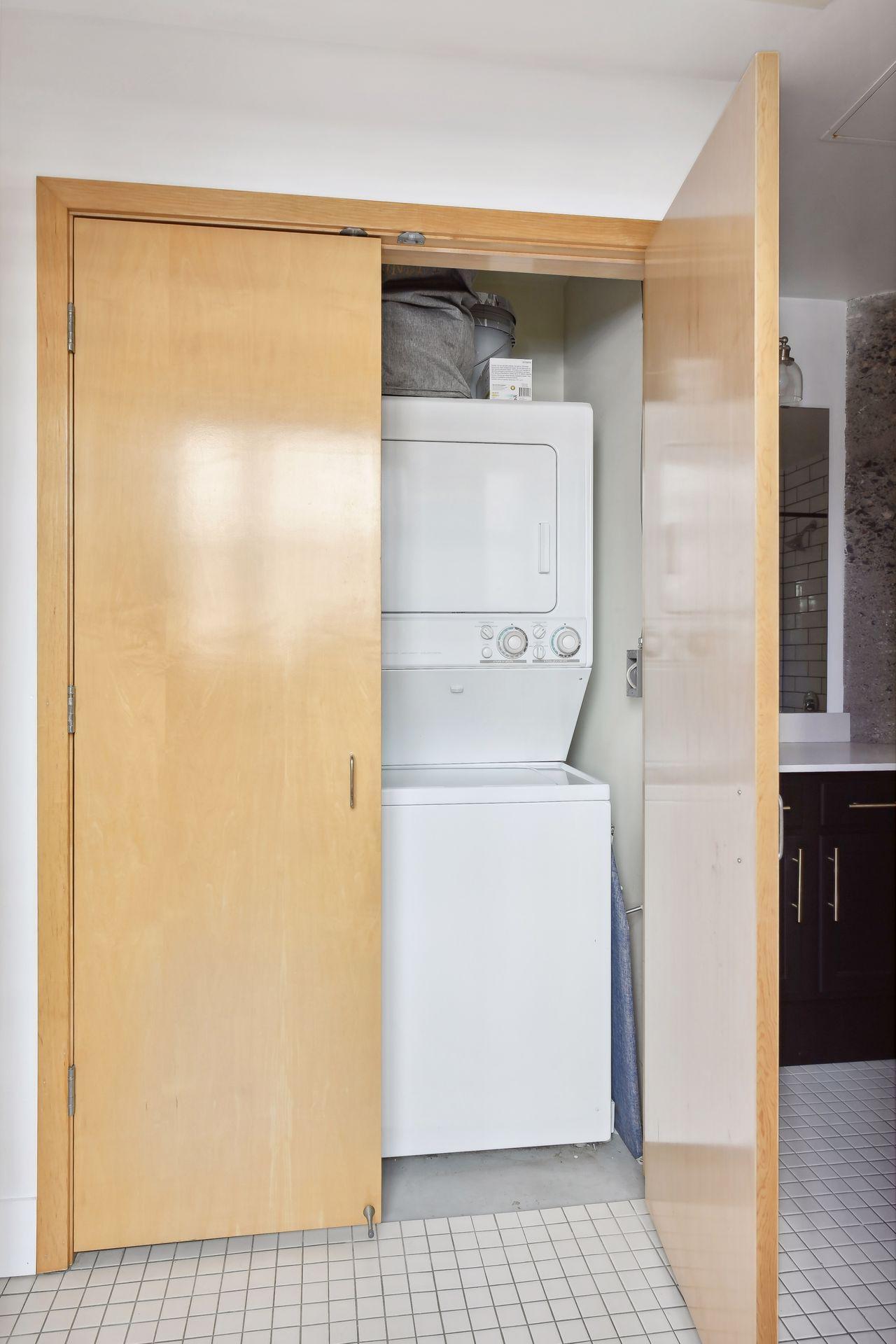 521 S 7th Street Unit: 402