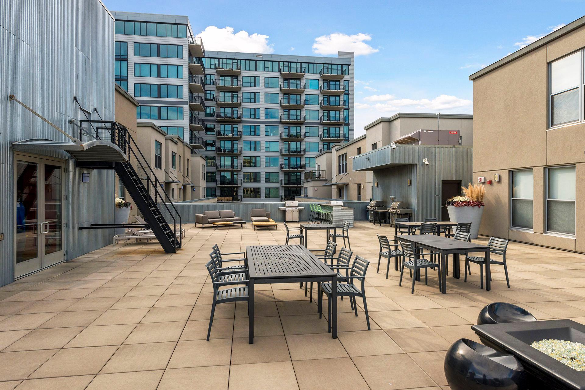 521 S 7th Street Unit: 402
