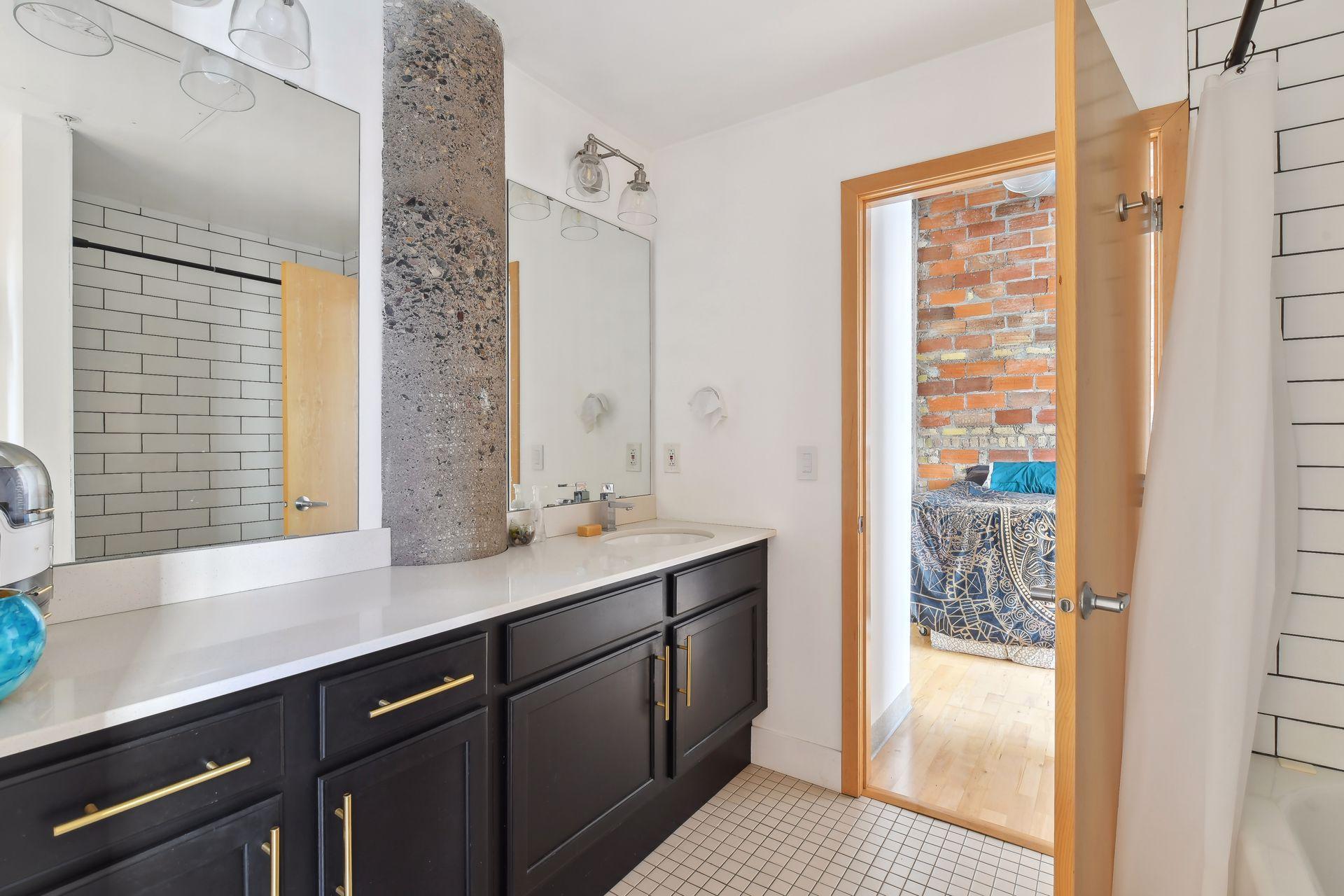 521 S 7th Street Unit: 402