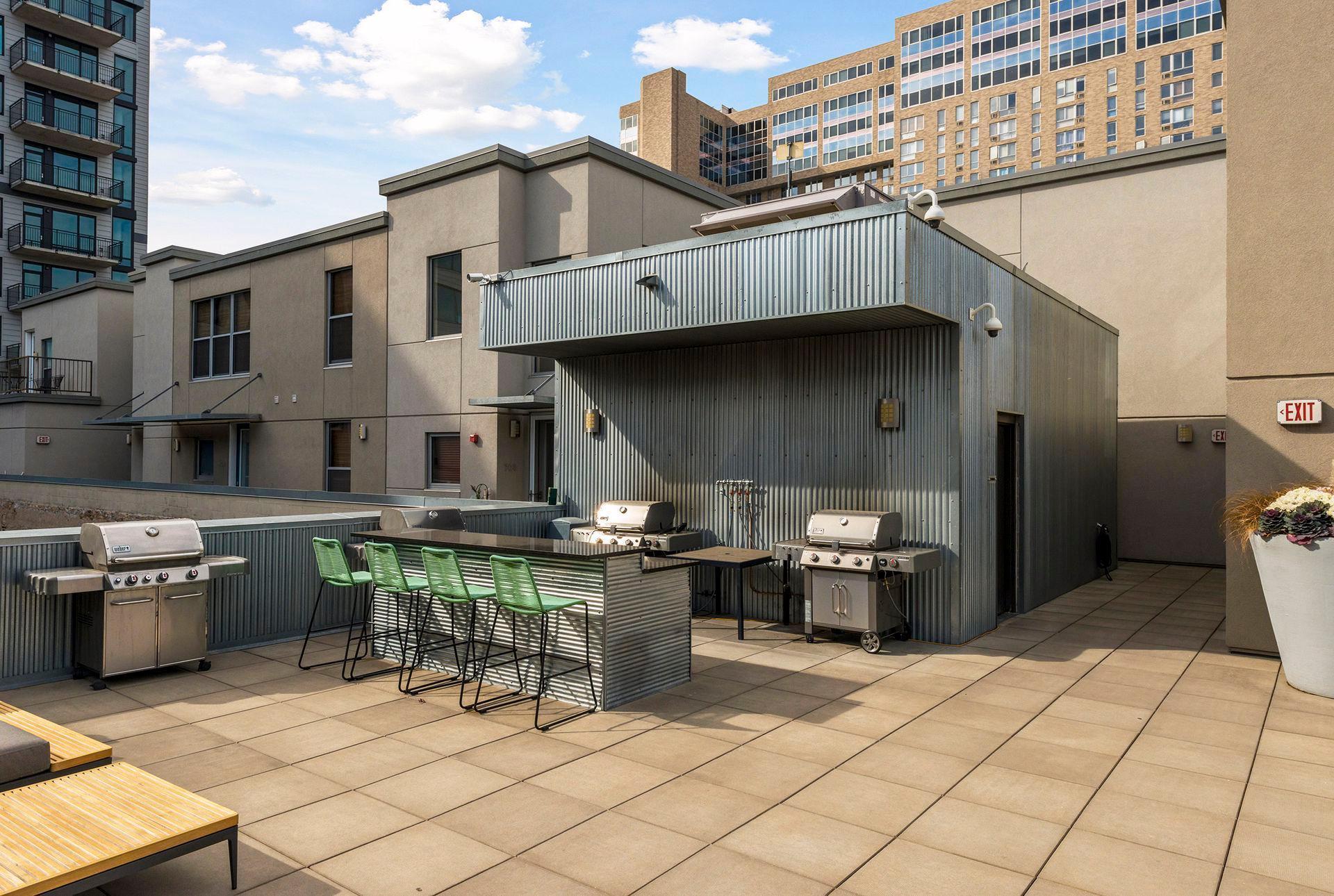 521 S 7th Street Unit: 402