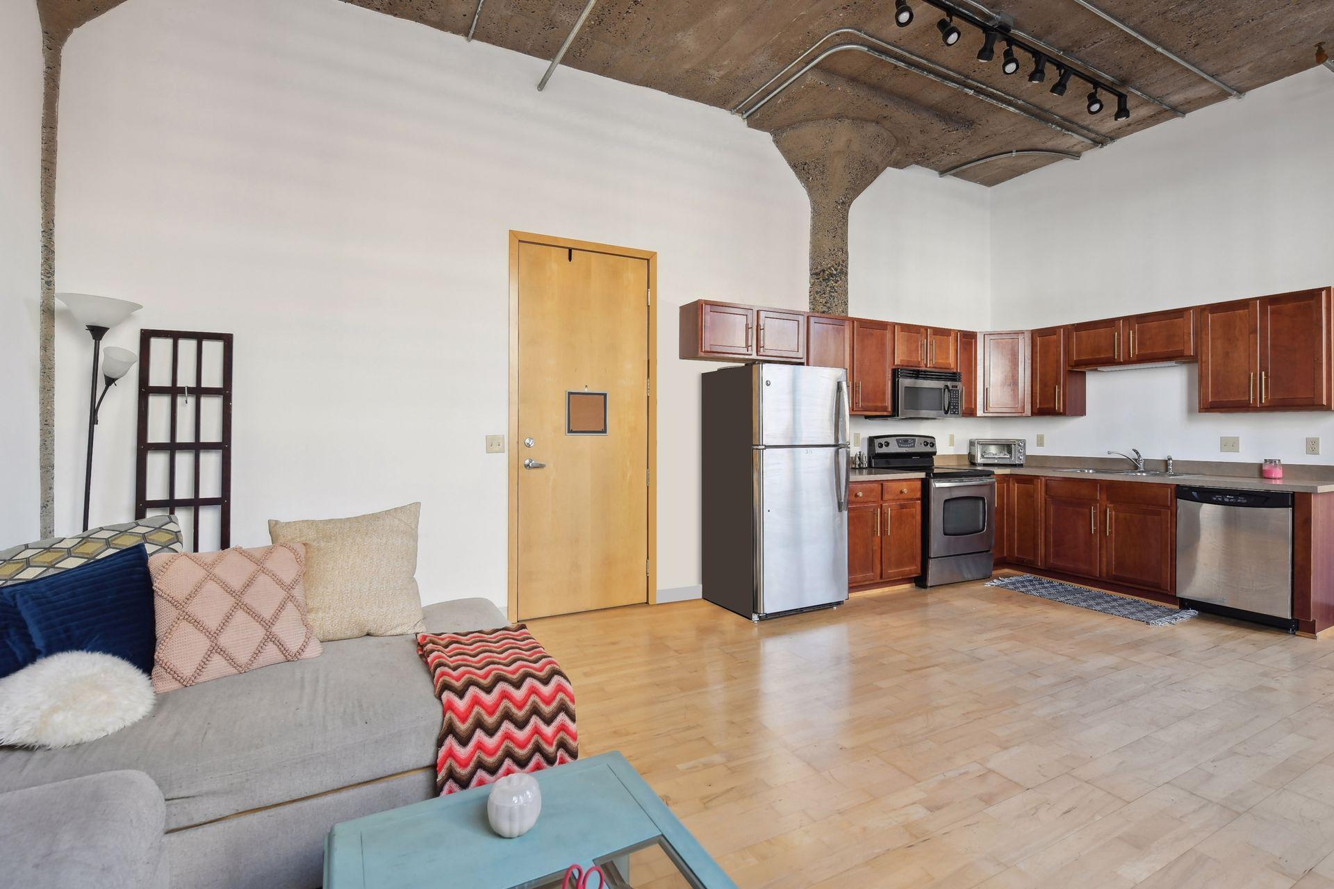 521 S 7th Street Unit: 402