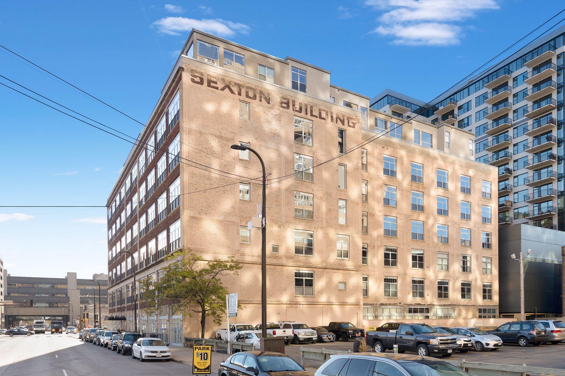 521 S 7th Street Unit: 402