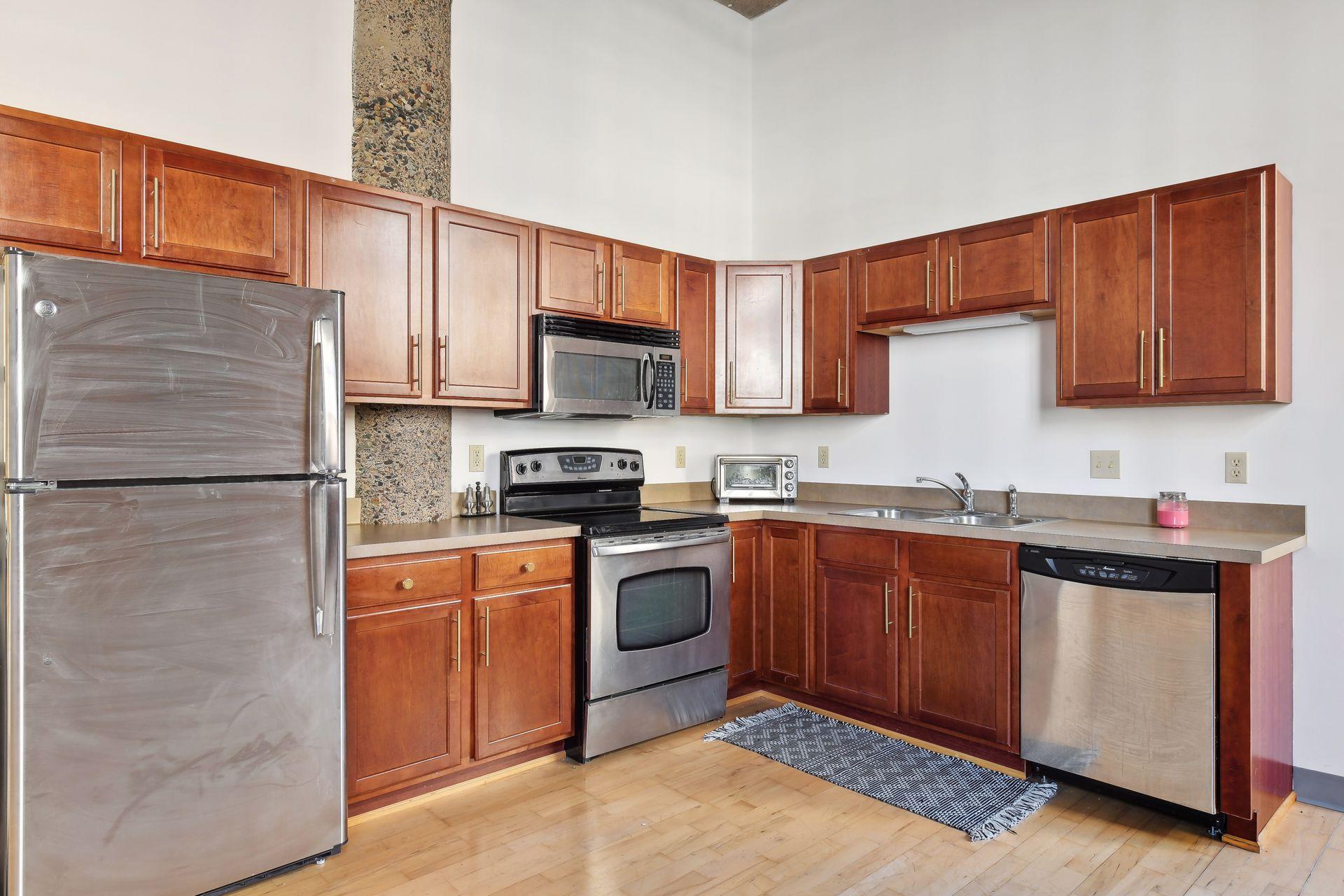 521 S 7th Street Unit: 402