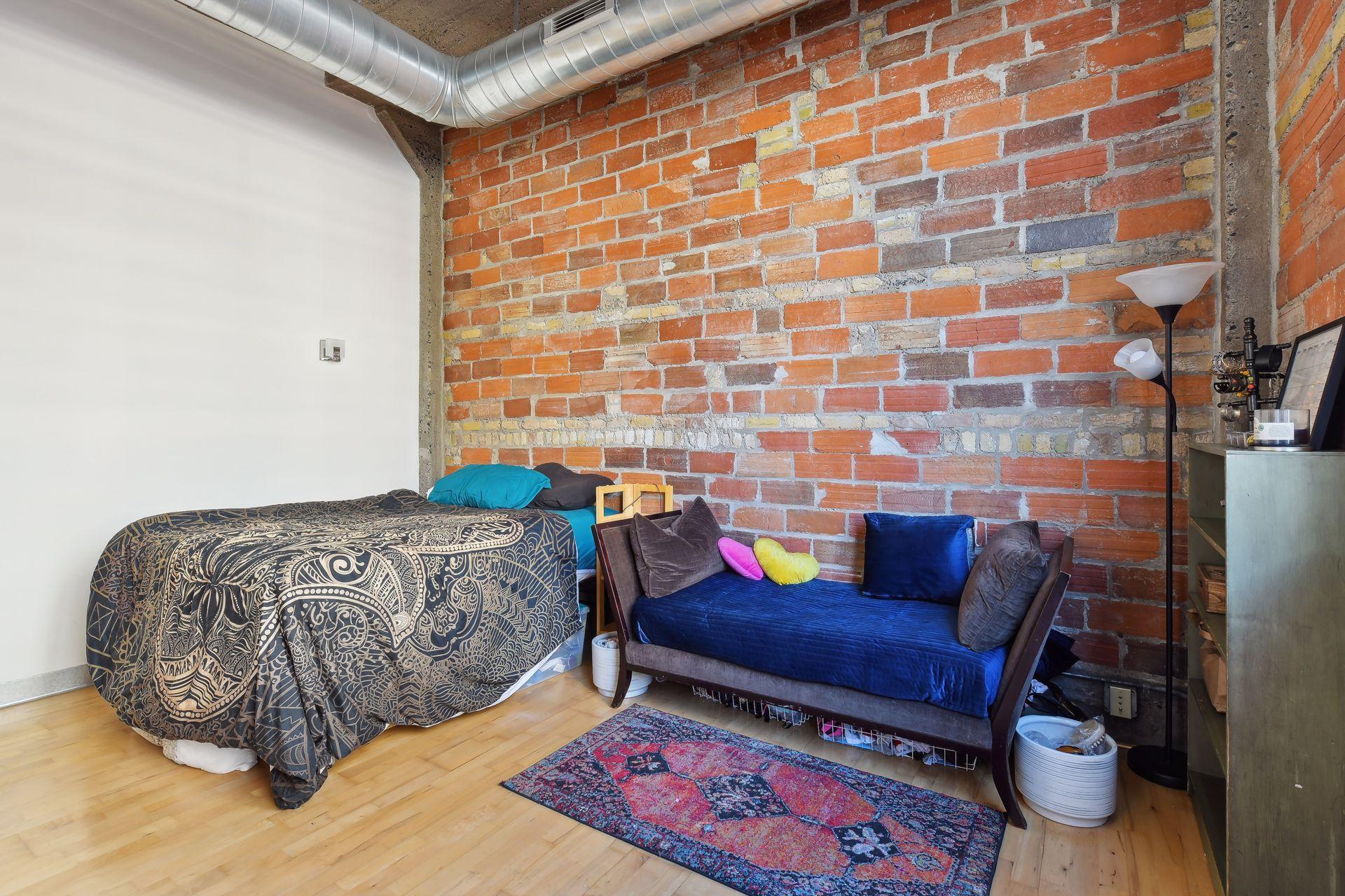 521 S 7th Street Unit: 402