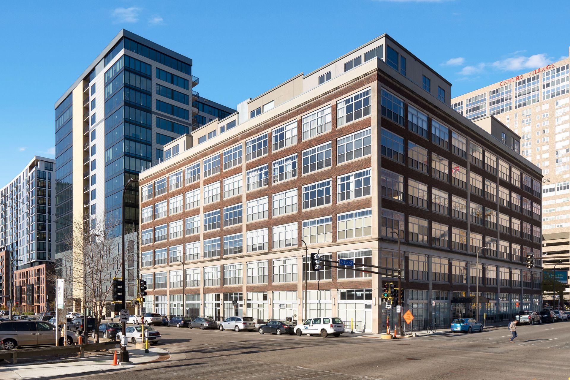 521 S 7th Street Unit: 402