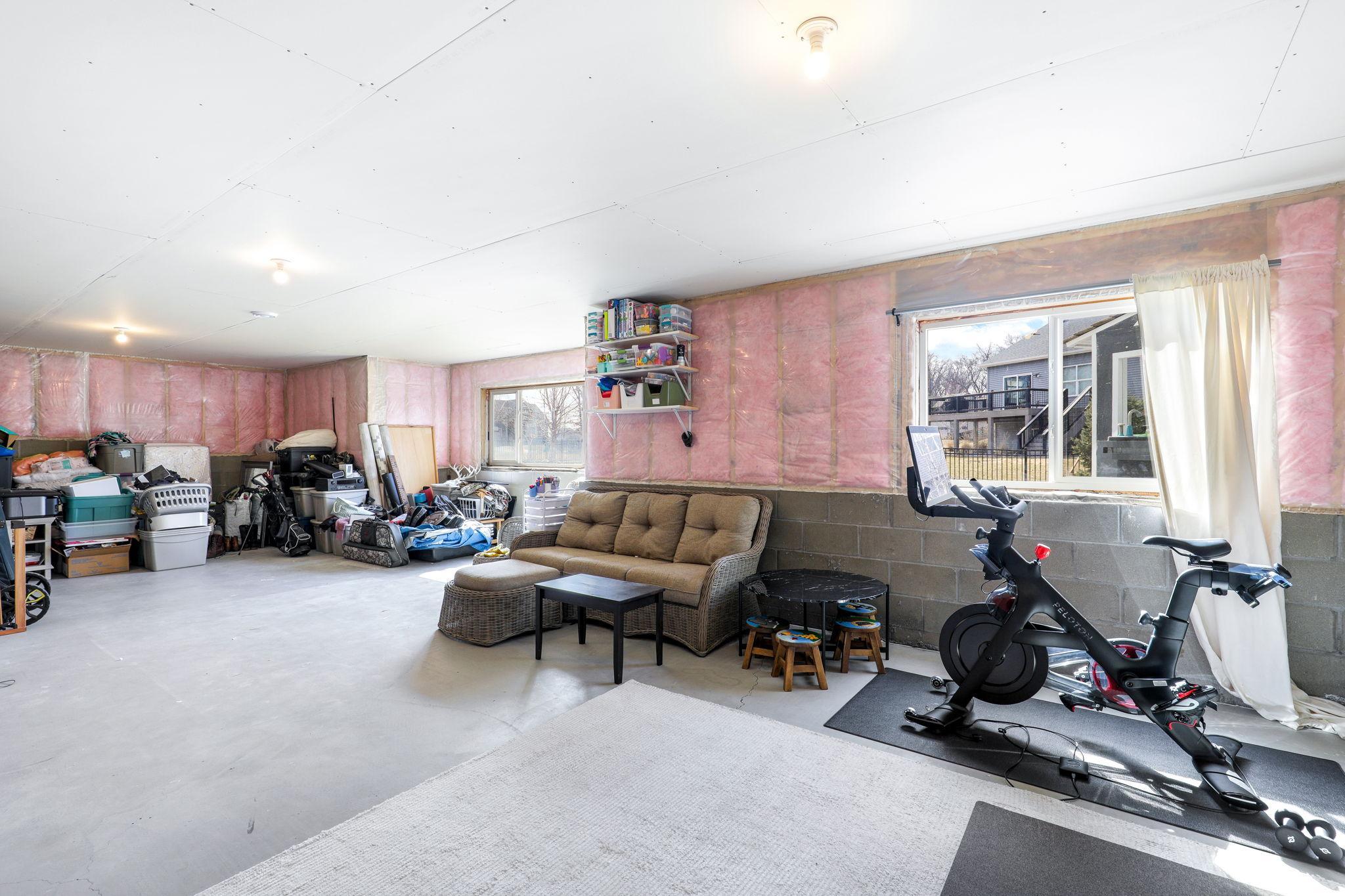 11904 Woodland Parkway NE