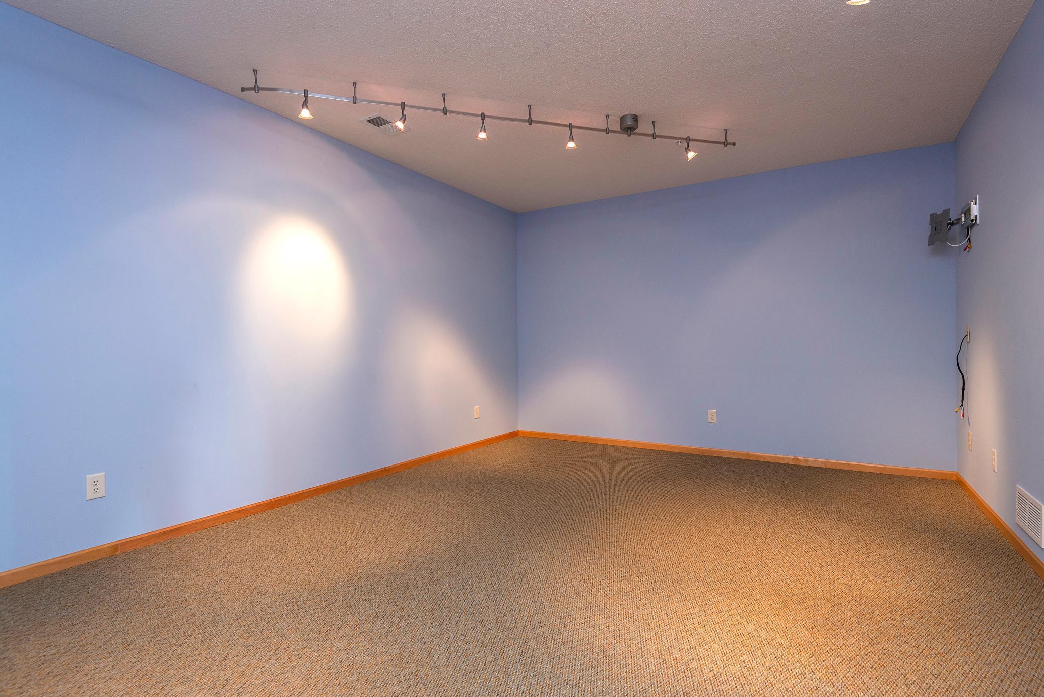 10082 Indigo Drive