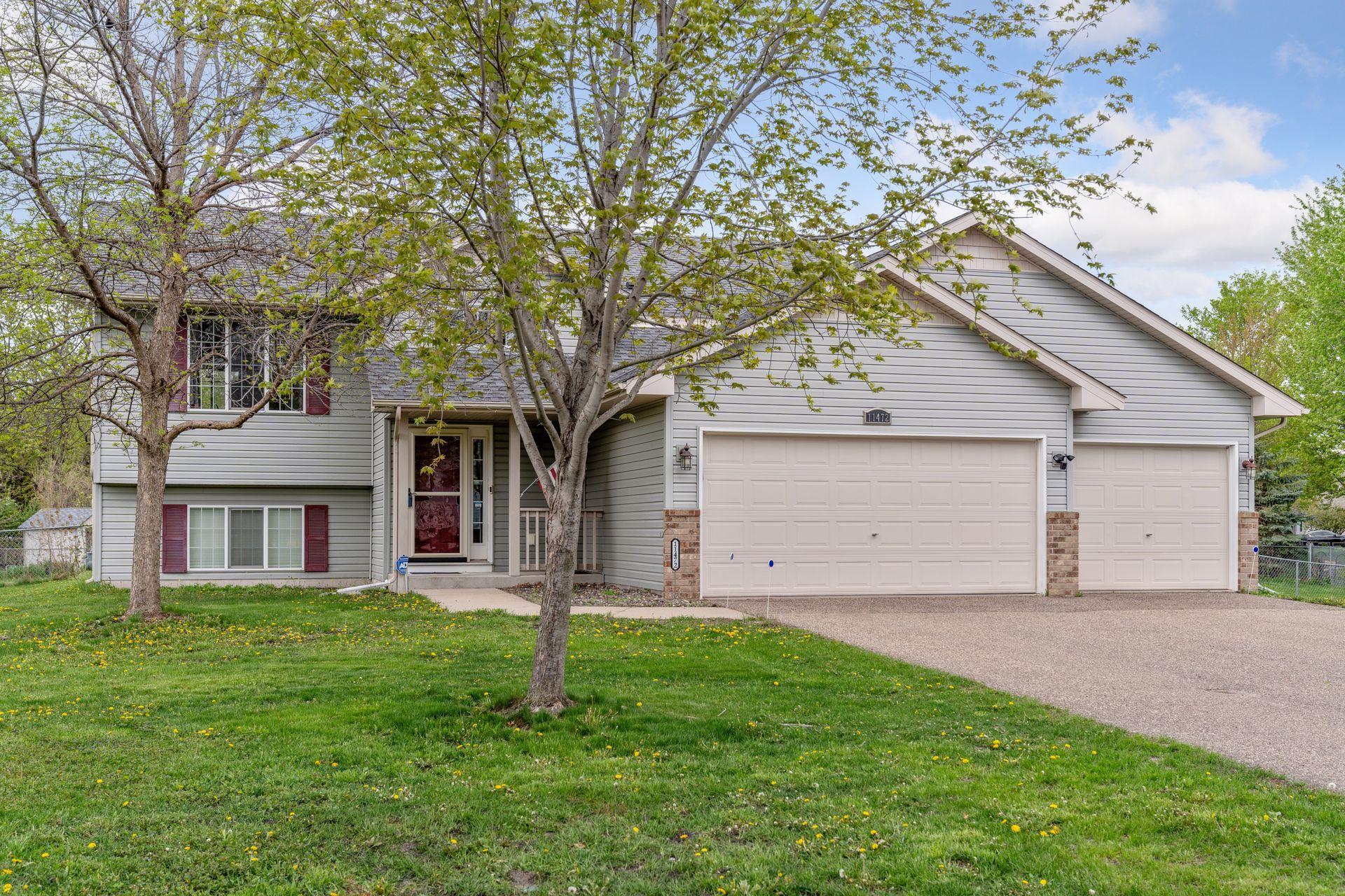 11472 Van Buren Street NE