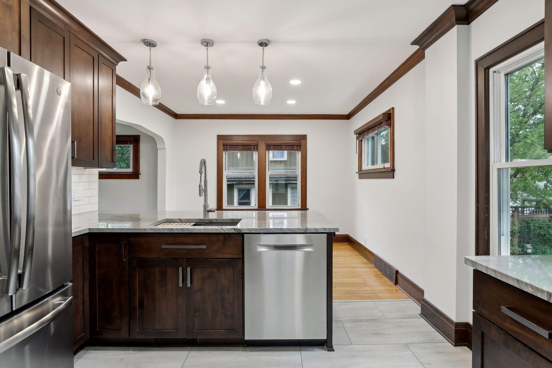 3242 Ulysses Street NE