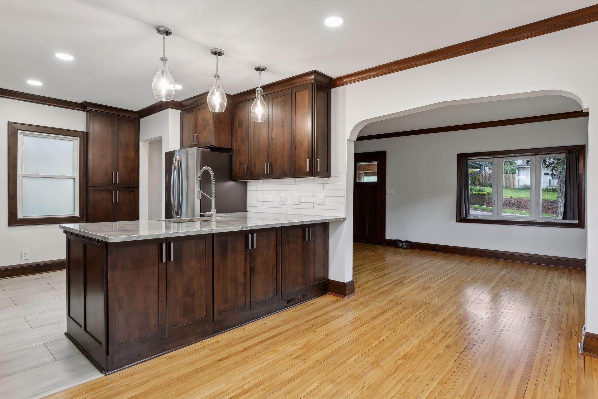 3242 Ulysses Street NE