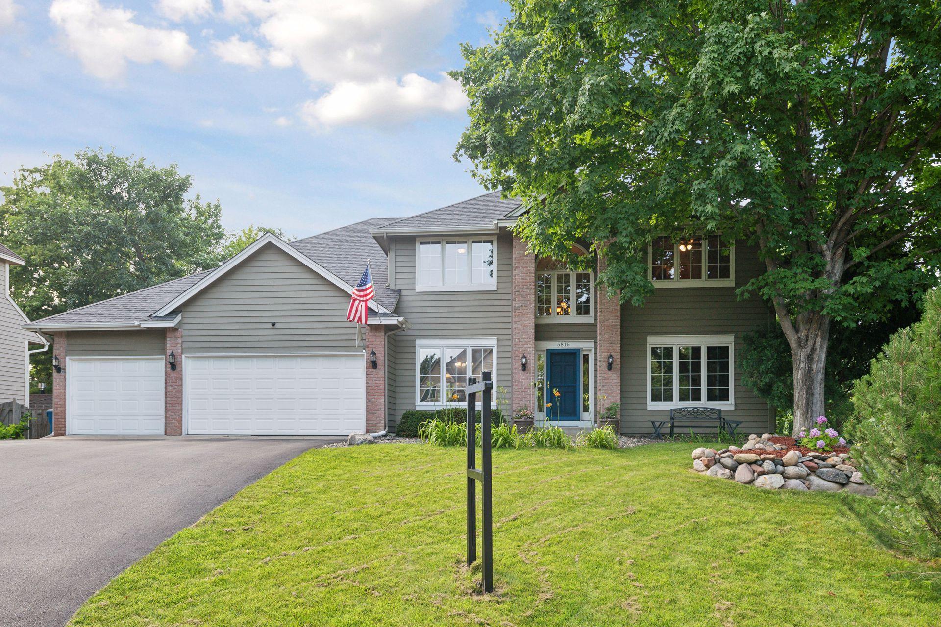 5815 Rosewood Lane N