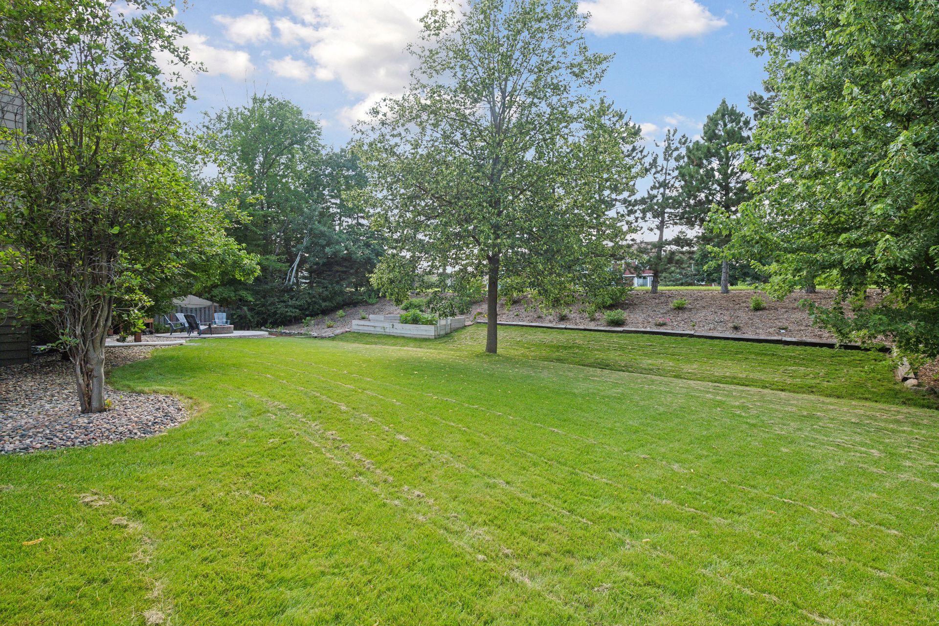 5815 Rosewood Lane N