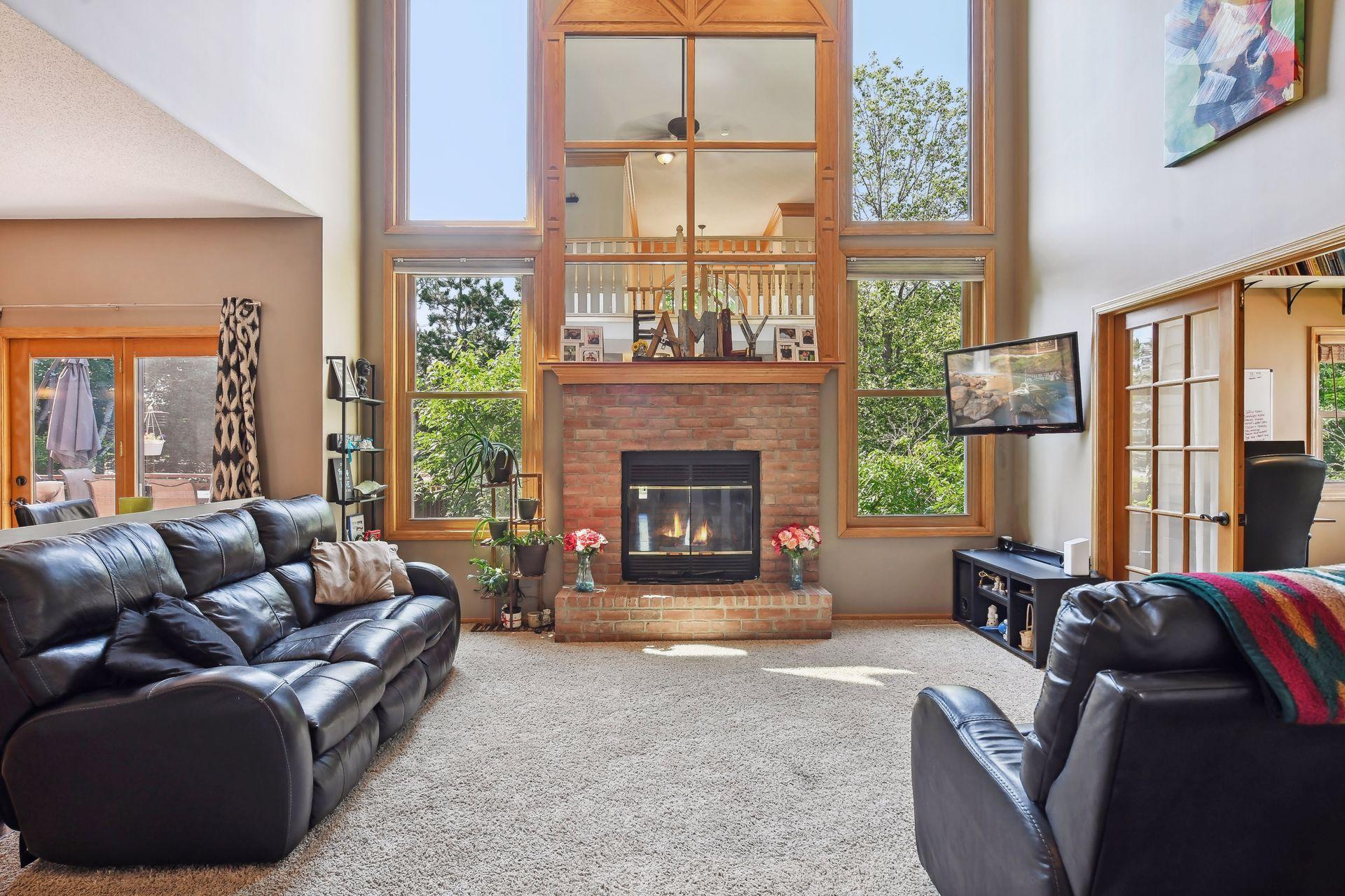 5815 Rosewood Lane N