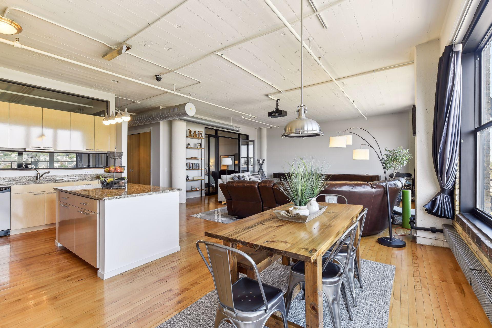 290 Market Street Unit: 808
