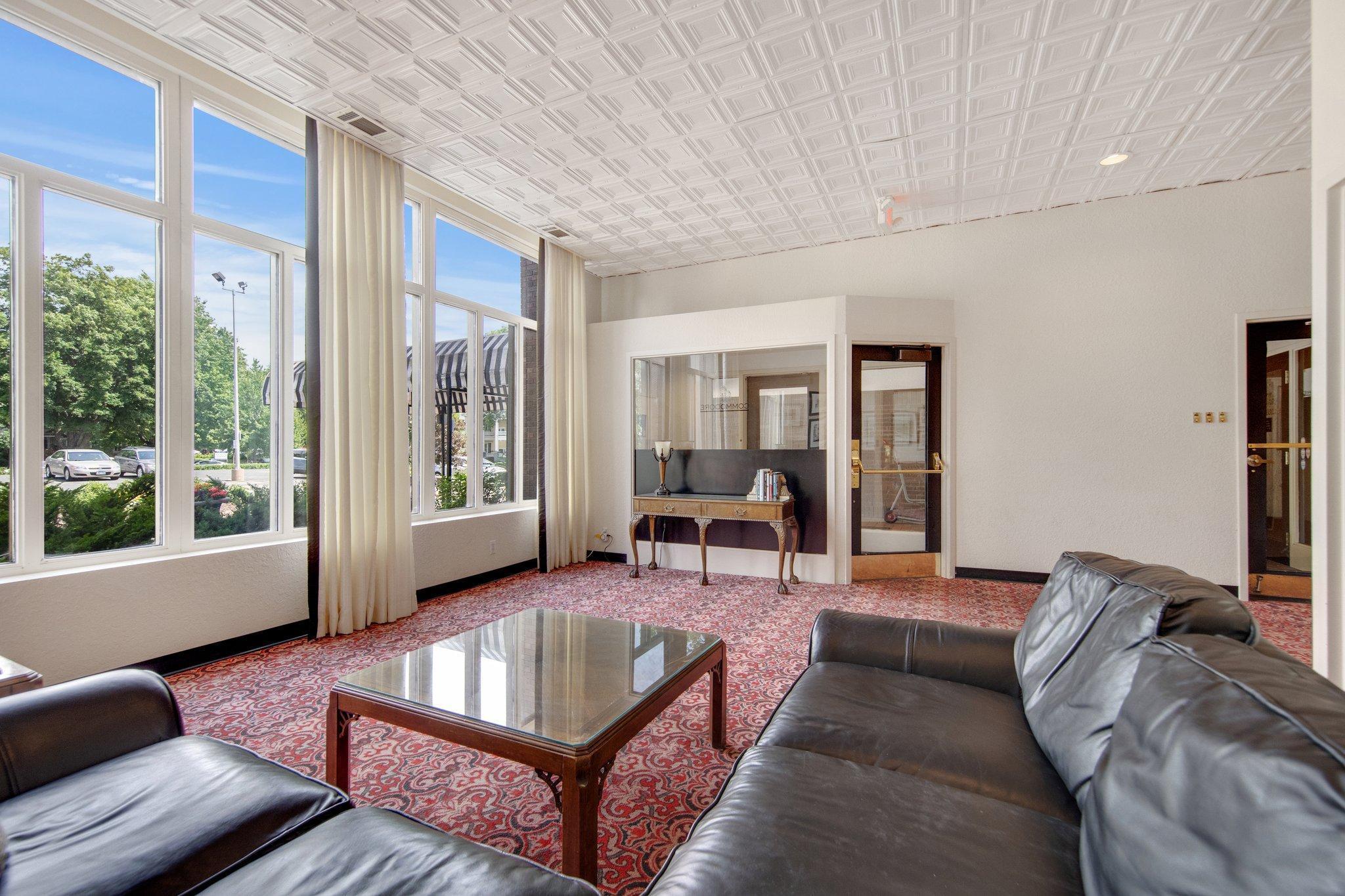 79 Western Avenue N Unit: 505