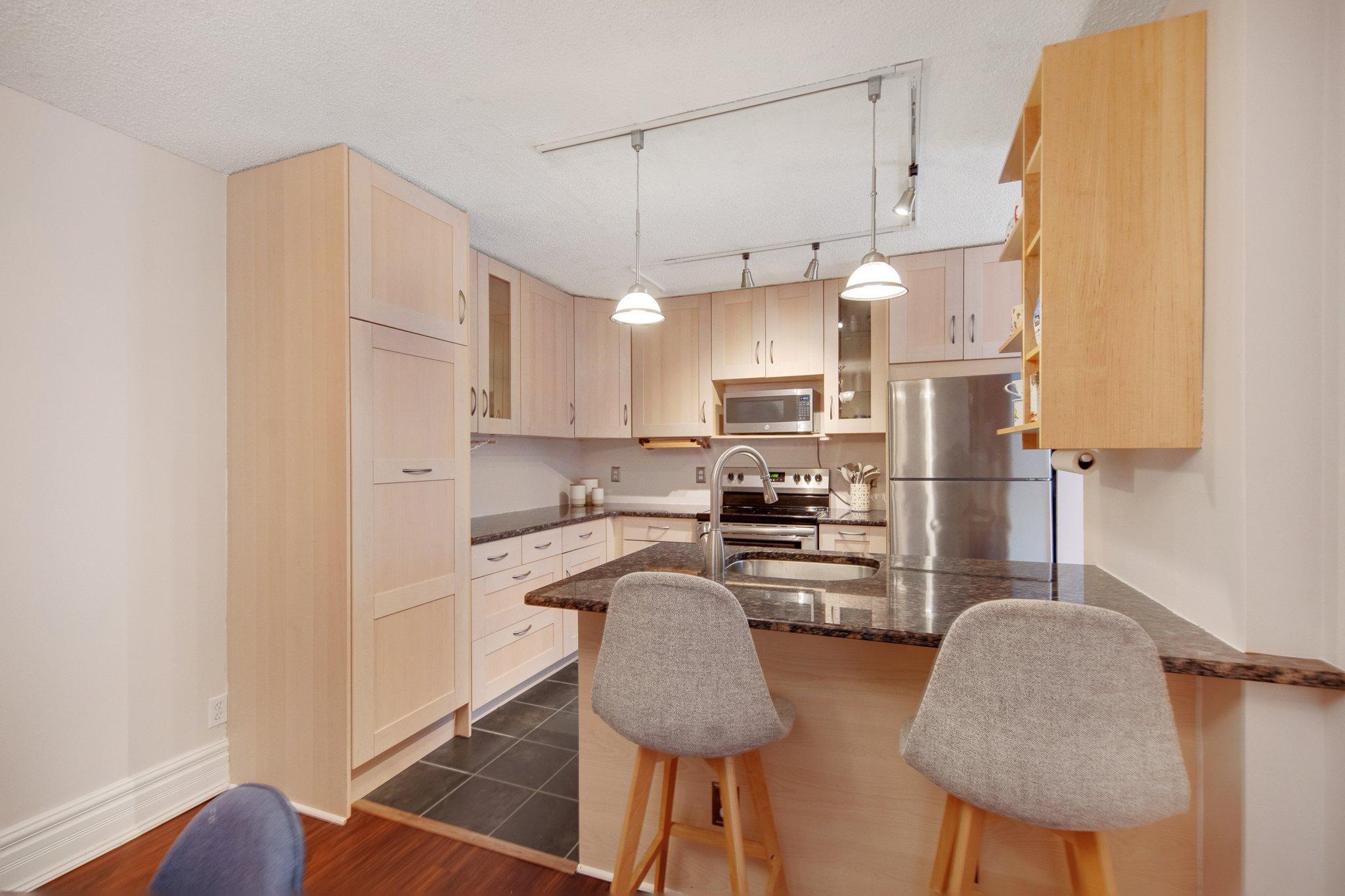 79 Western Avenue N Unit: 505