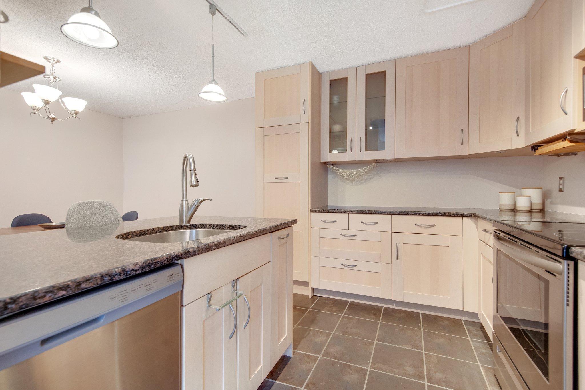79 Western Avenue N Unit: 505