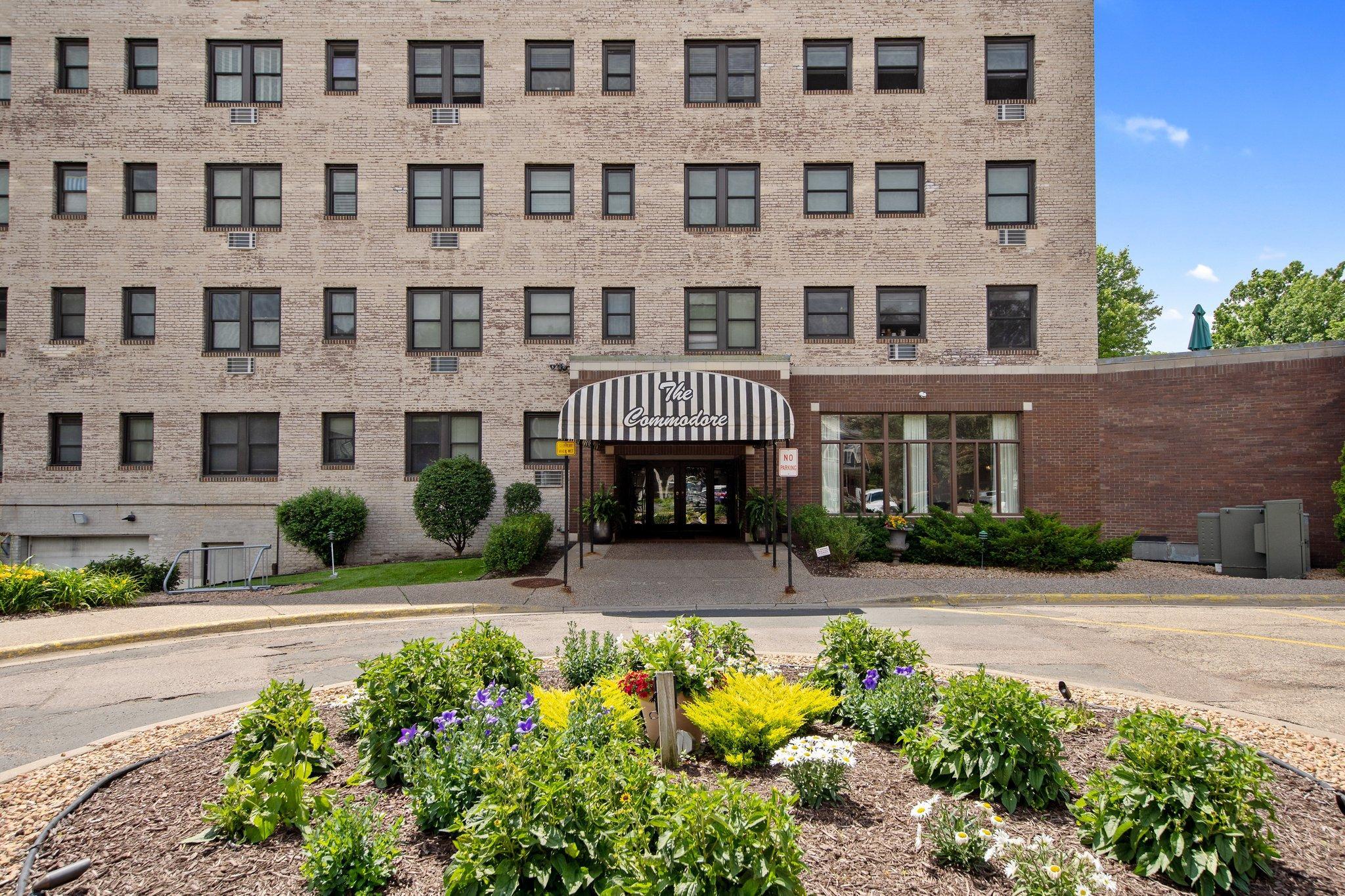 79 Western Avenue N Unit: 505