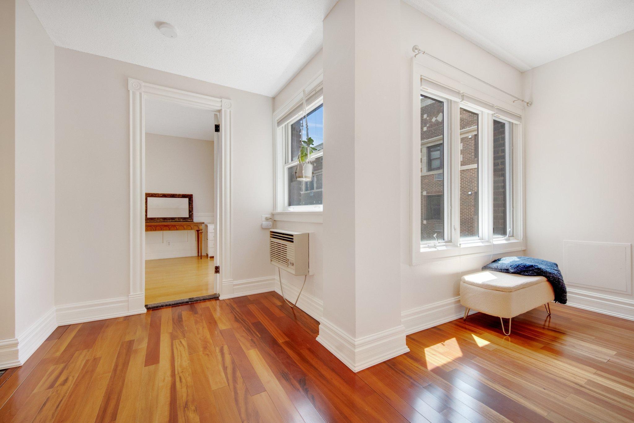 79 Western Avenue N Unit: 505