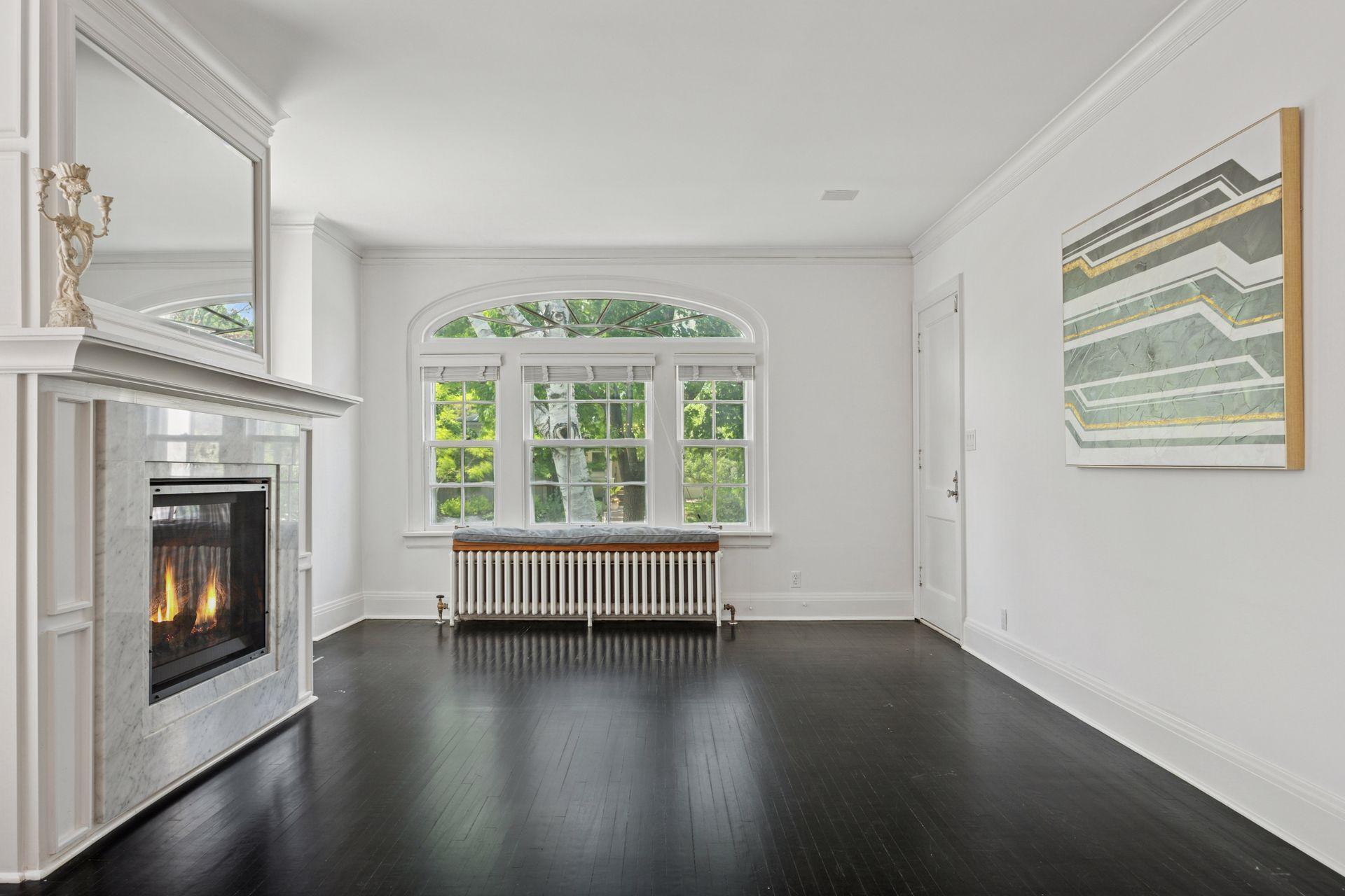 1785 Dupont Avenue S