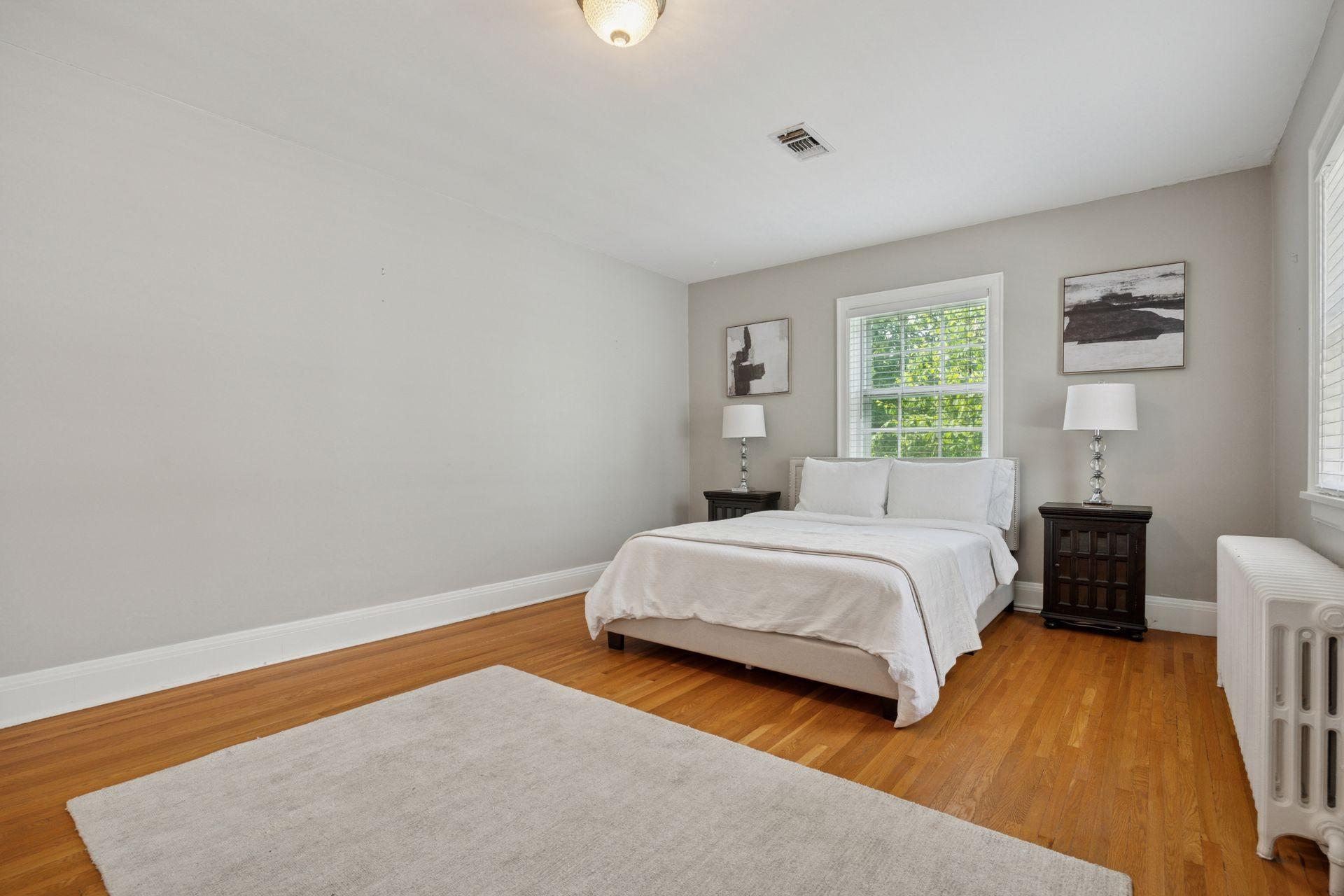 1785 Dupont Avenue S