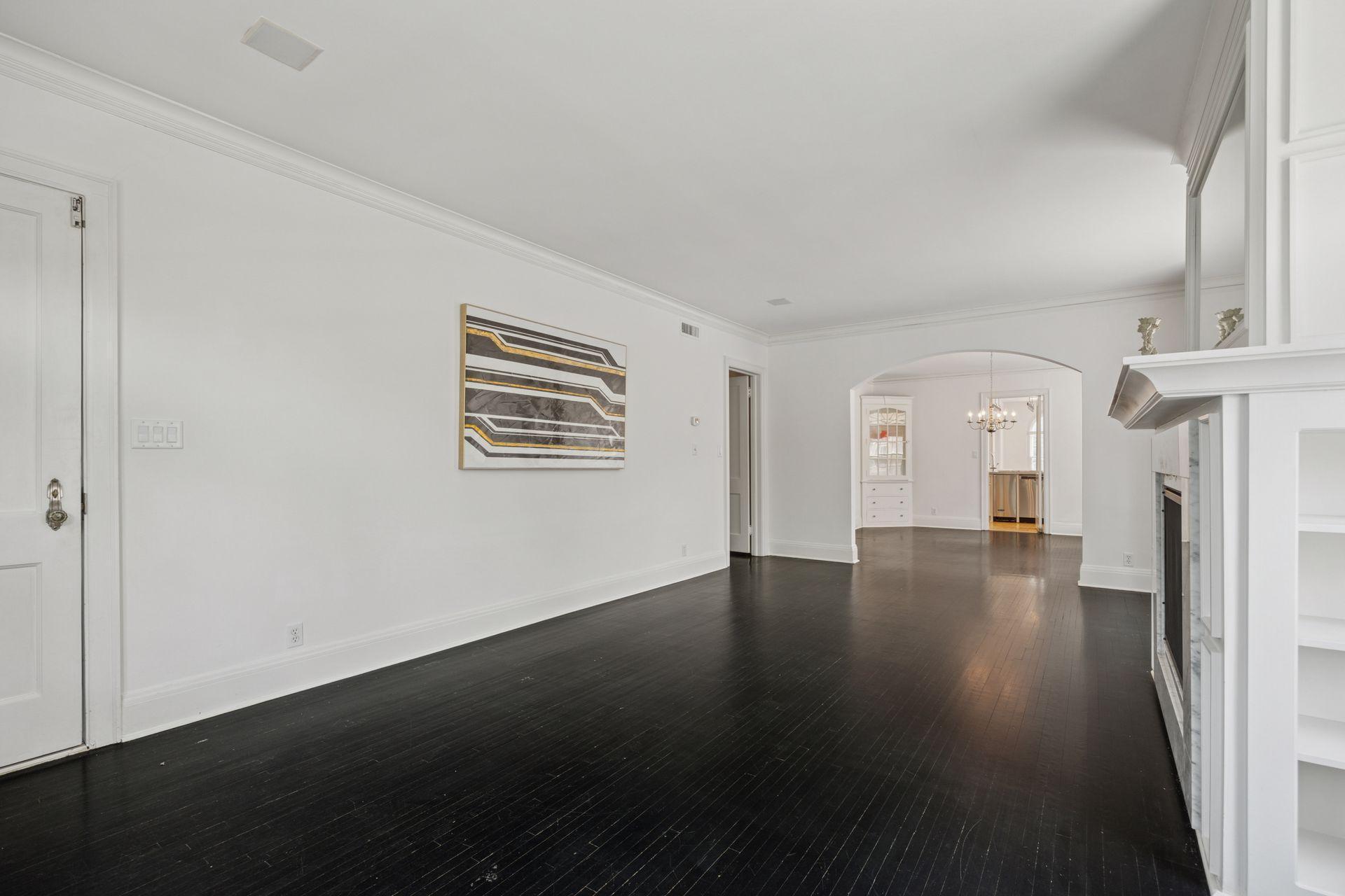 1785 Dupont Avenue S