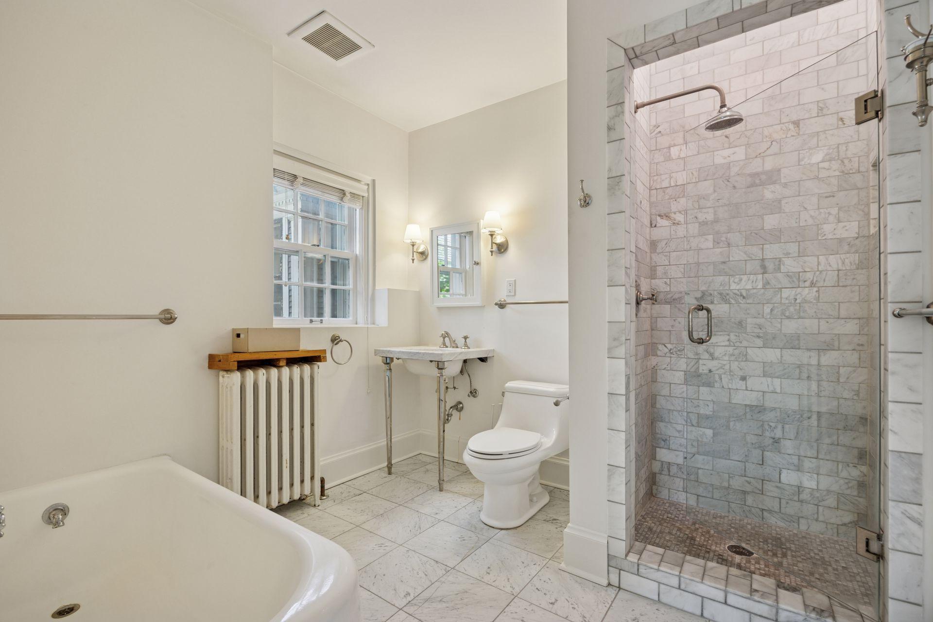 1785 Dupont Avenue S