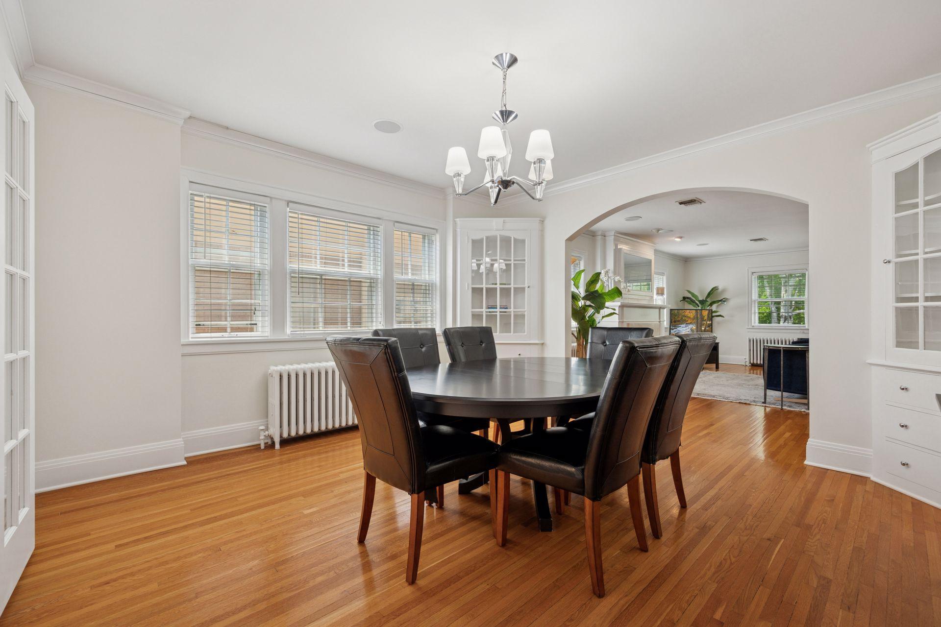 1785 Dupont Avenue S