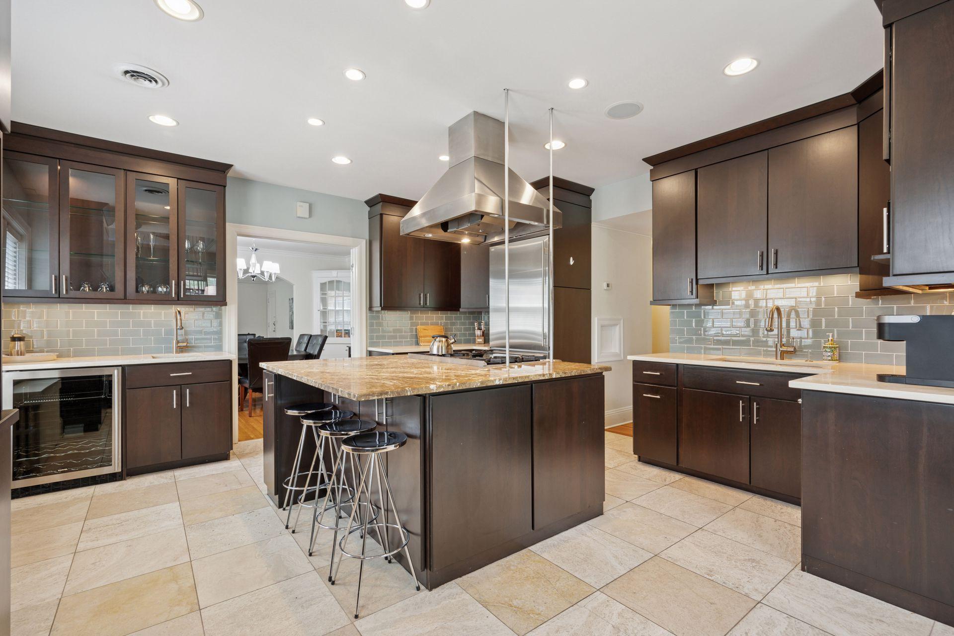 1785 Dupont Avenue S