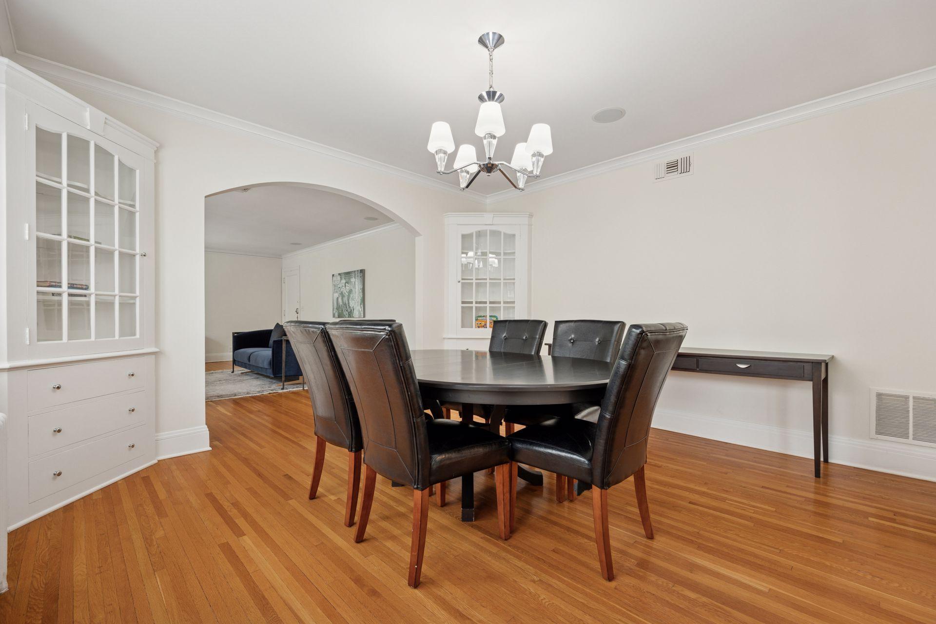 1785 Dupont Avenue S