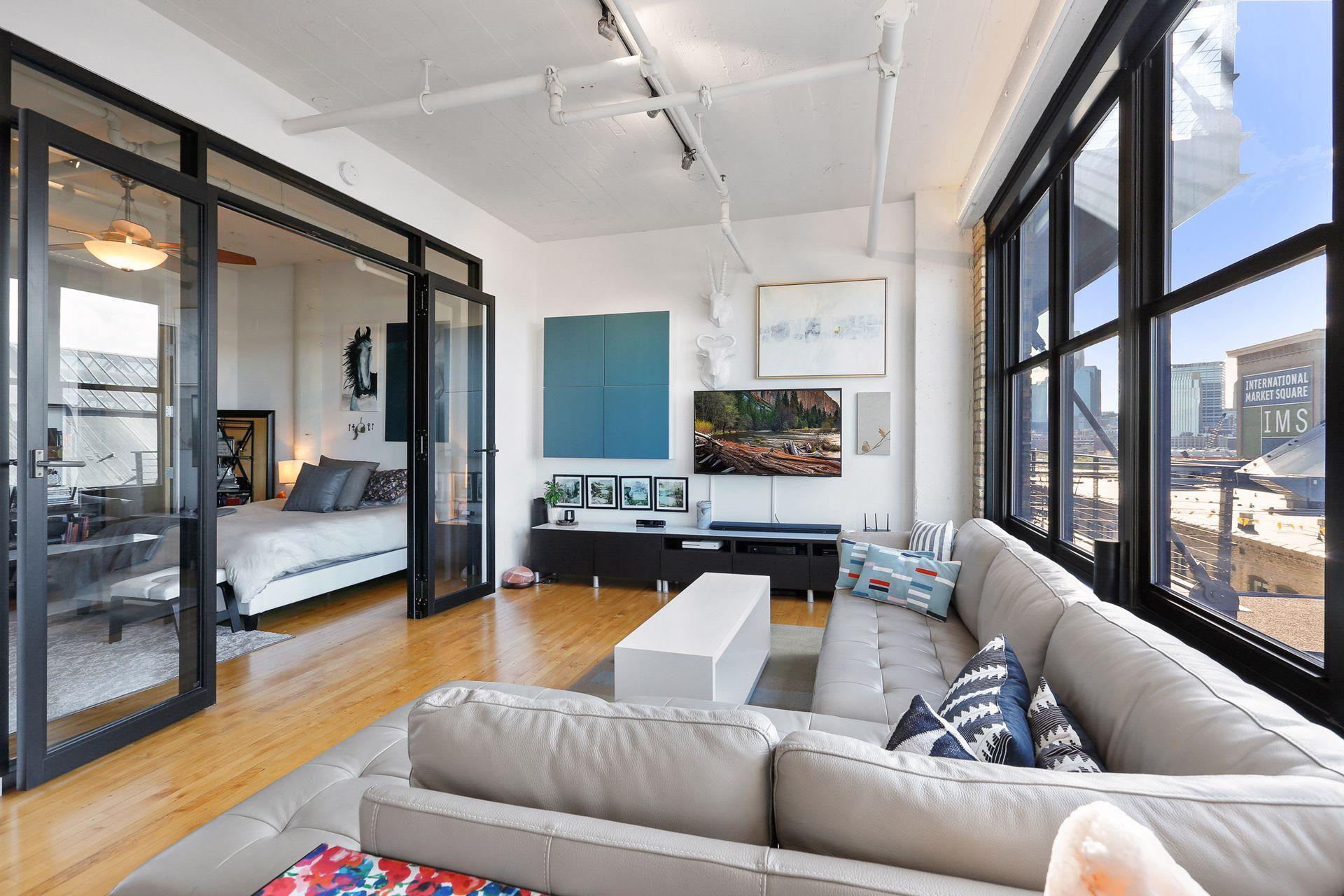 290 Market Street Unit: 716
