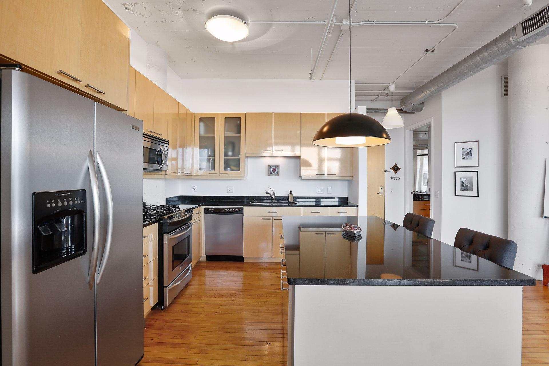 290 Market Street Unit: 716