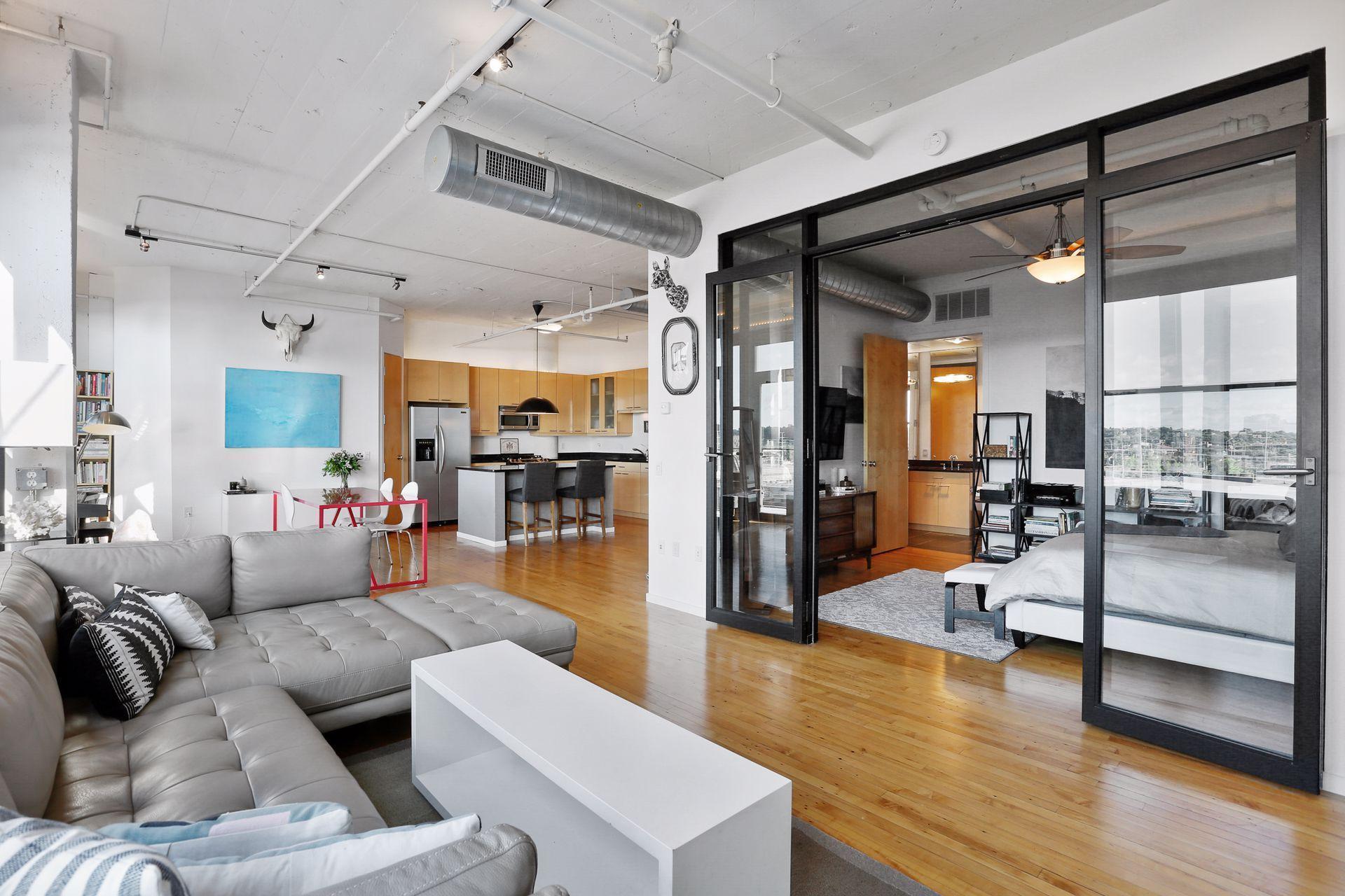 290 Market Street Unit: 716