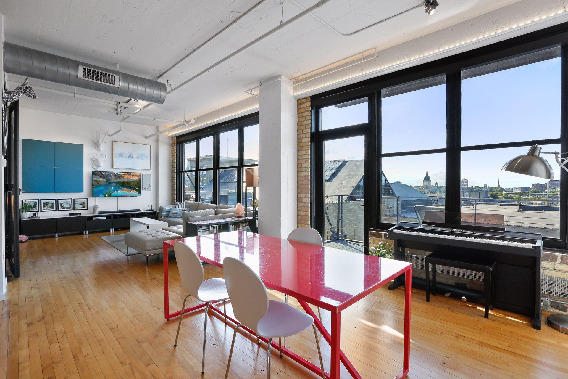 290 Market Street Unit: 716