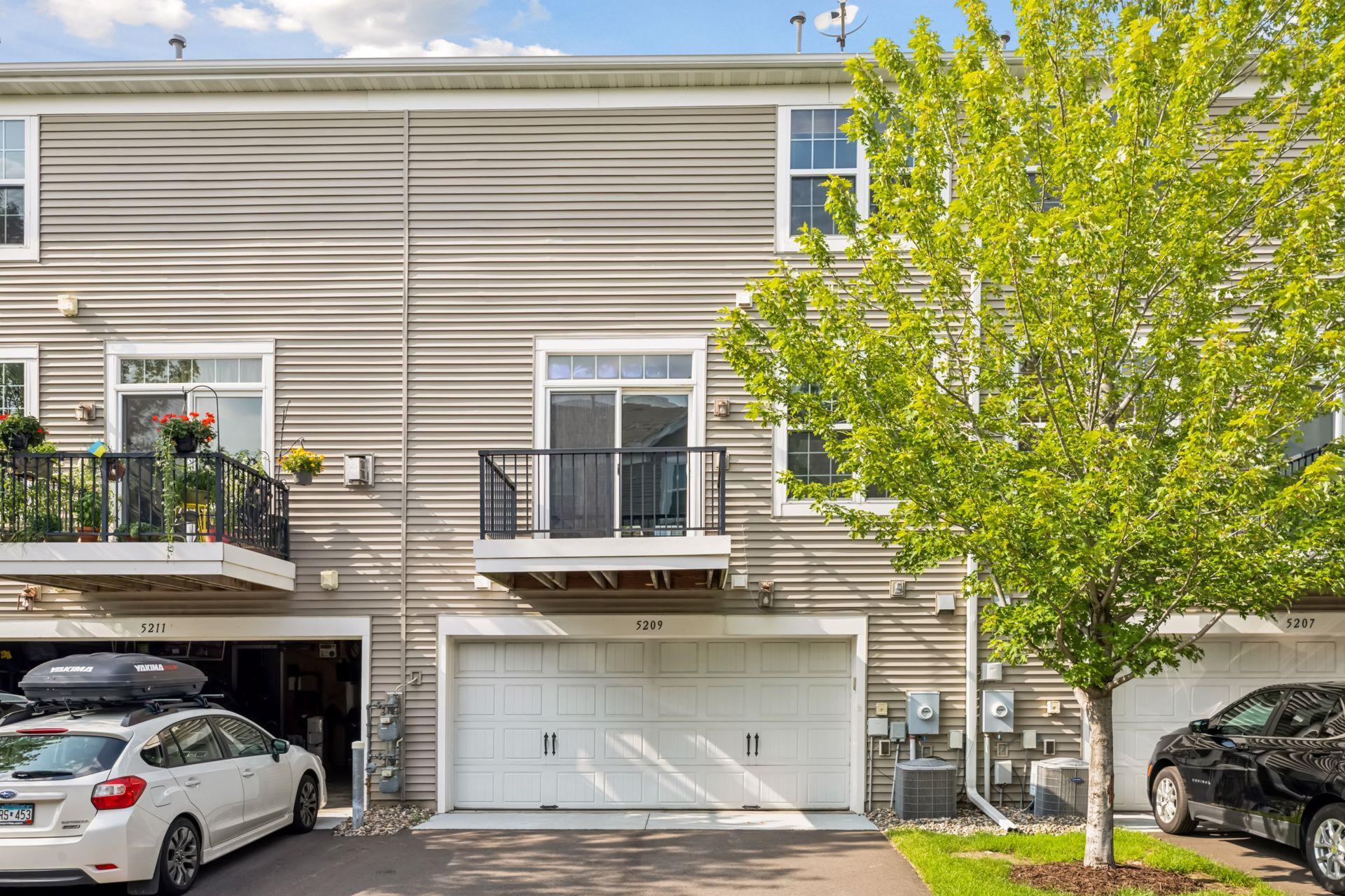 5209 Scott Lane