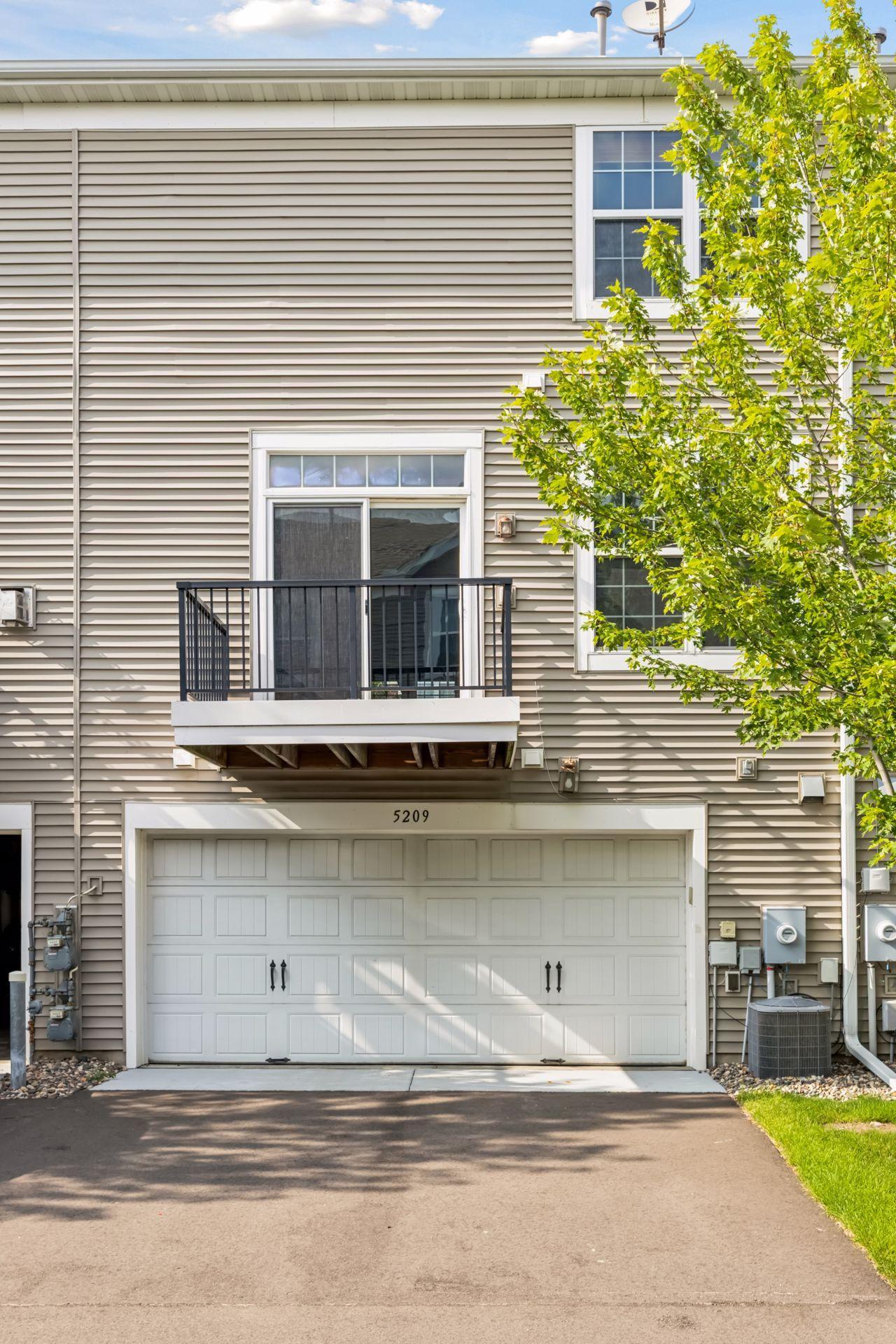 5209 Scott Lane